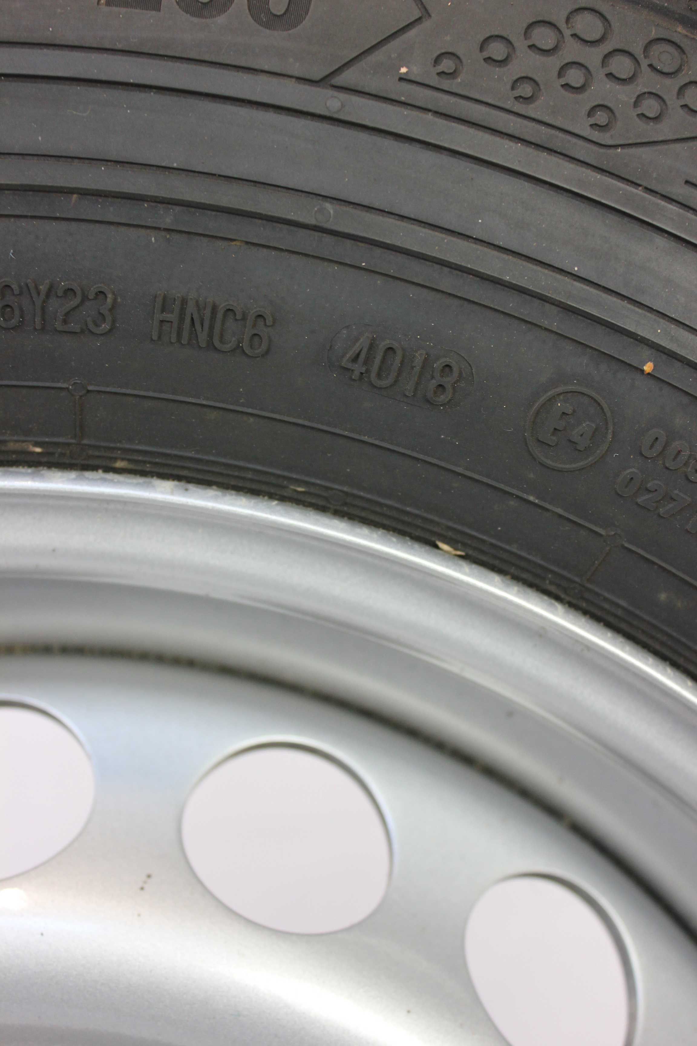 Sommerkomplettradsatz-Volkswagen-2N0-Crafter-Stahlfelge-16Zoll-2N0601027L-Sommerreifen-Continental-ContiVanContact200-205-75-R16C-113-111R-8_(1)