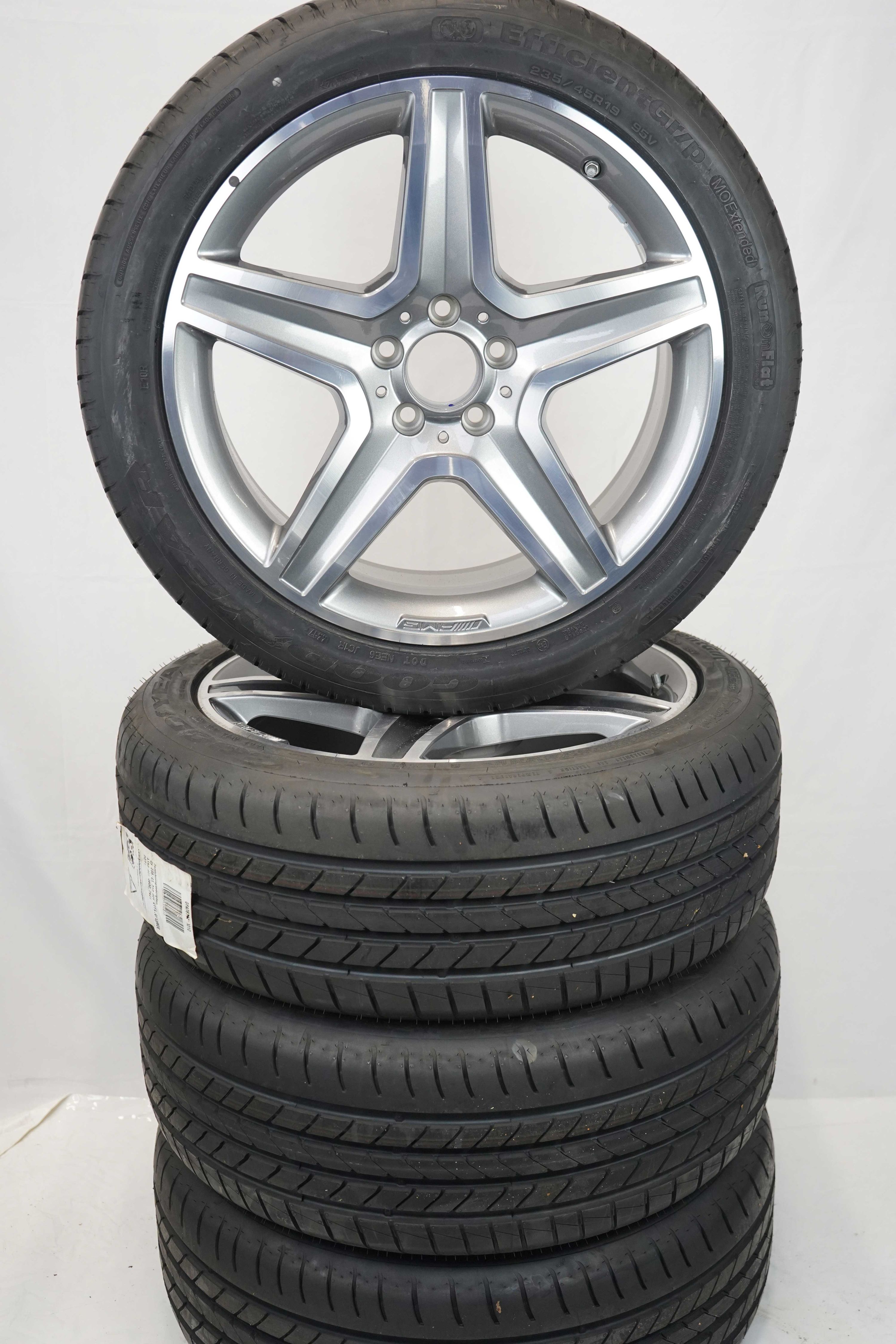 Sommerkomplettradsatz mercedes benz gla a156 sommerreifen goodyear efficientgripmoe 235 45 r19 95v (1)