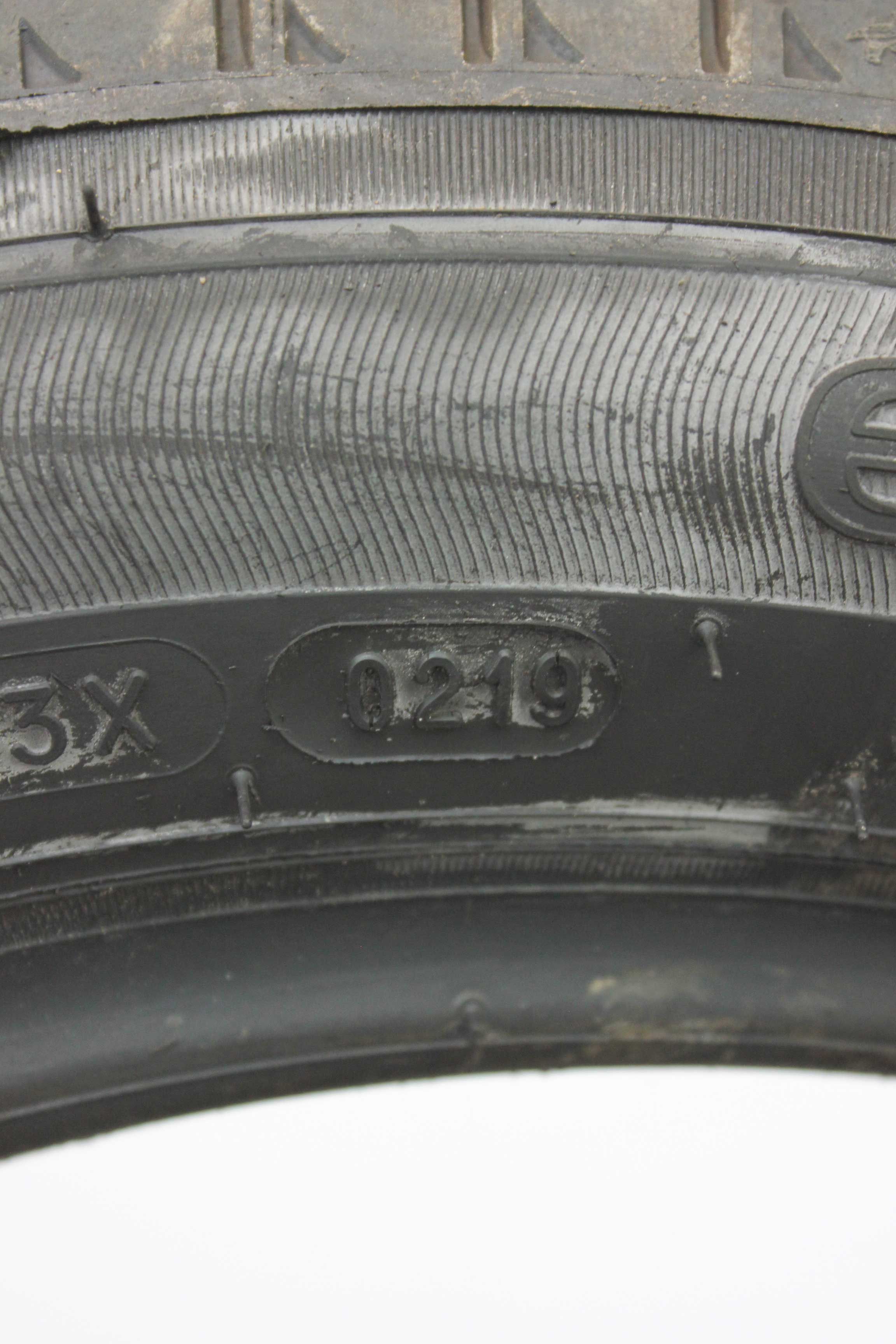 Sommerreifen-Michelin-EnergySaver-165-65-R15-81T-4