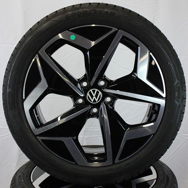 Gebrauchter winterkomplettradsatz vw id3 rosier online shop 01 (1) Gebrauchter winterkomplettradsatz vw id3 rosier online shop 01 (1)