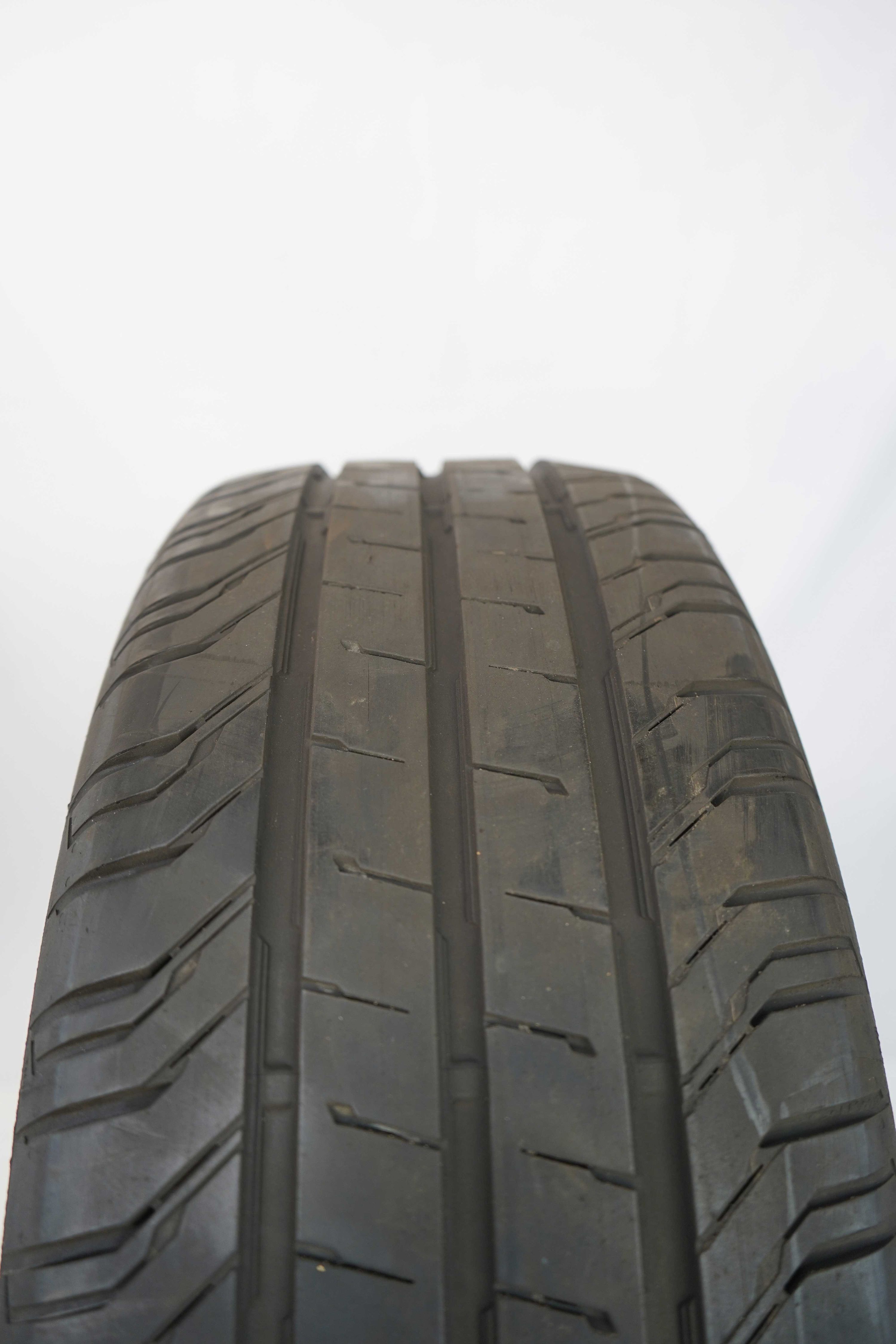 Sommerreifen continental contivancontact200 225 55 r17 101v 5 (3) Sommerreifen continental contivancontact200 225 55 r17 101v 5 (3)