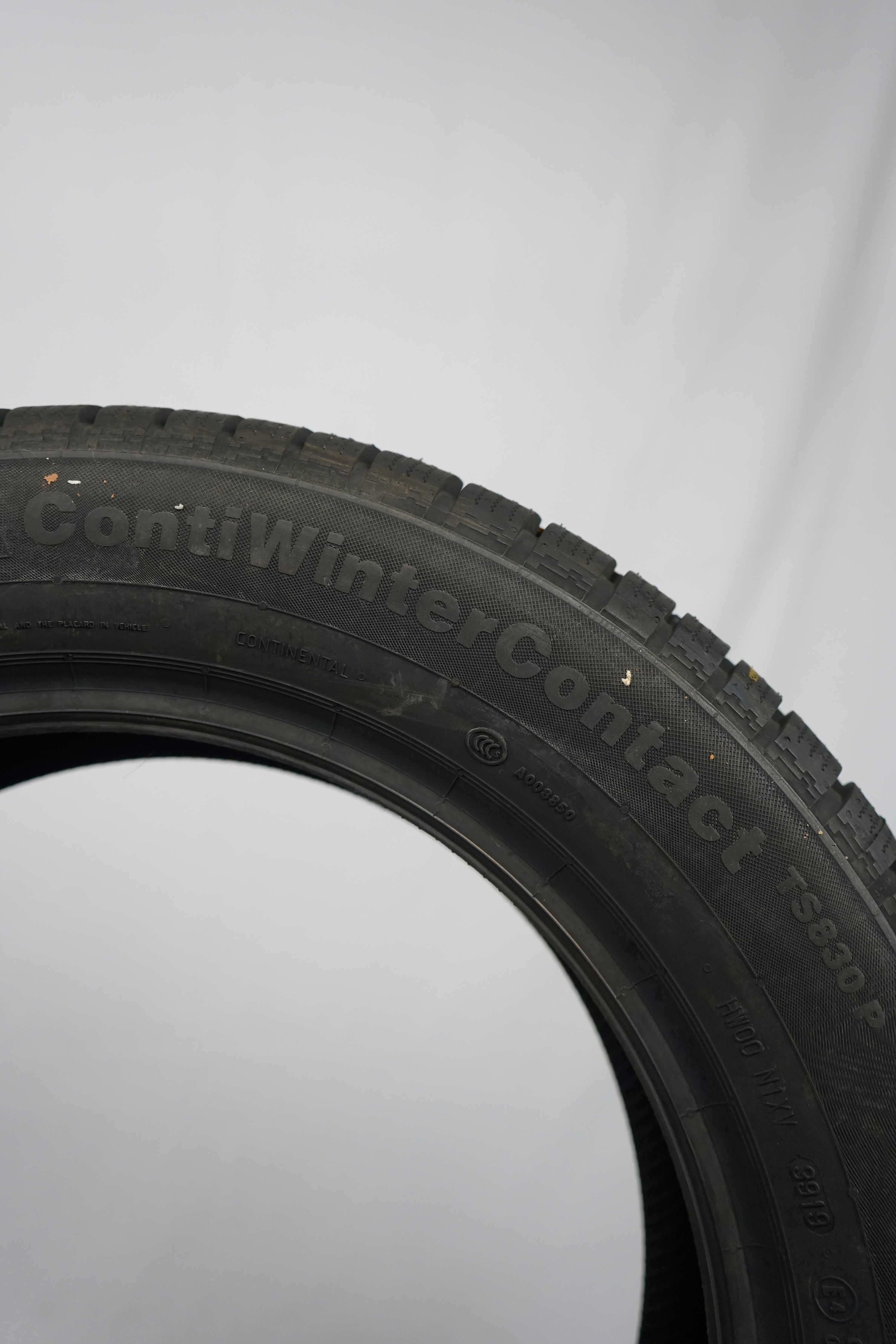 Winterreifen-Continental-ContiWinterContactTS830P-225-55-R17-101V-2_(1)