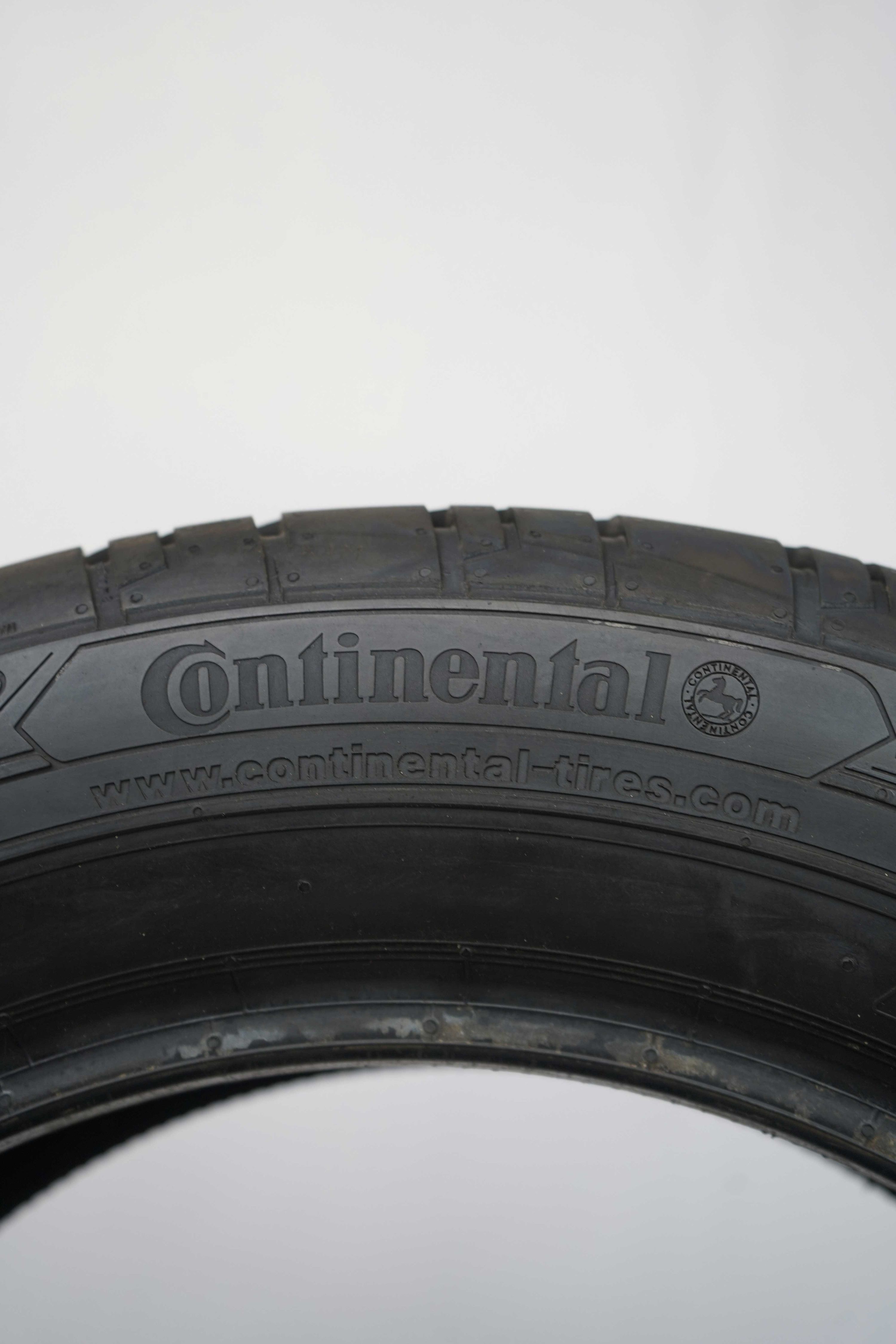 Sommerreifen-Continental-ContiVanContact200-225-55-R17-101V-1_(1)