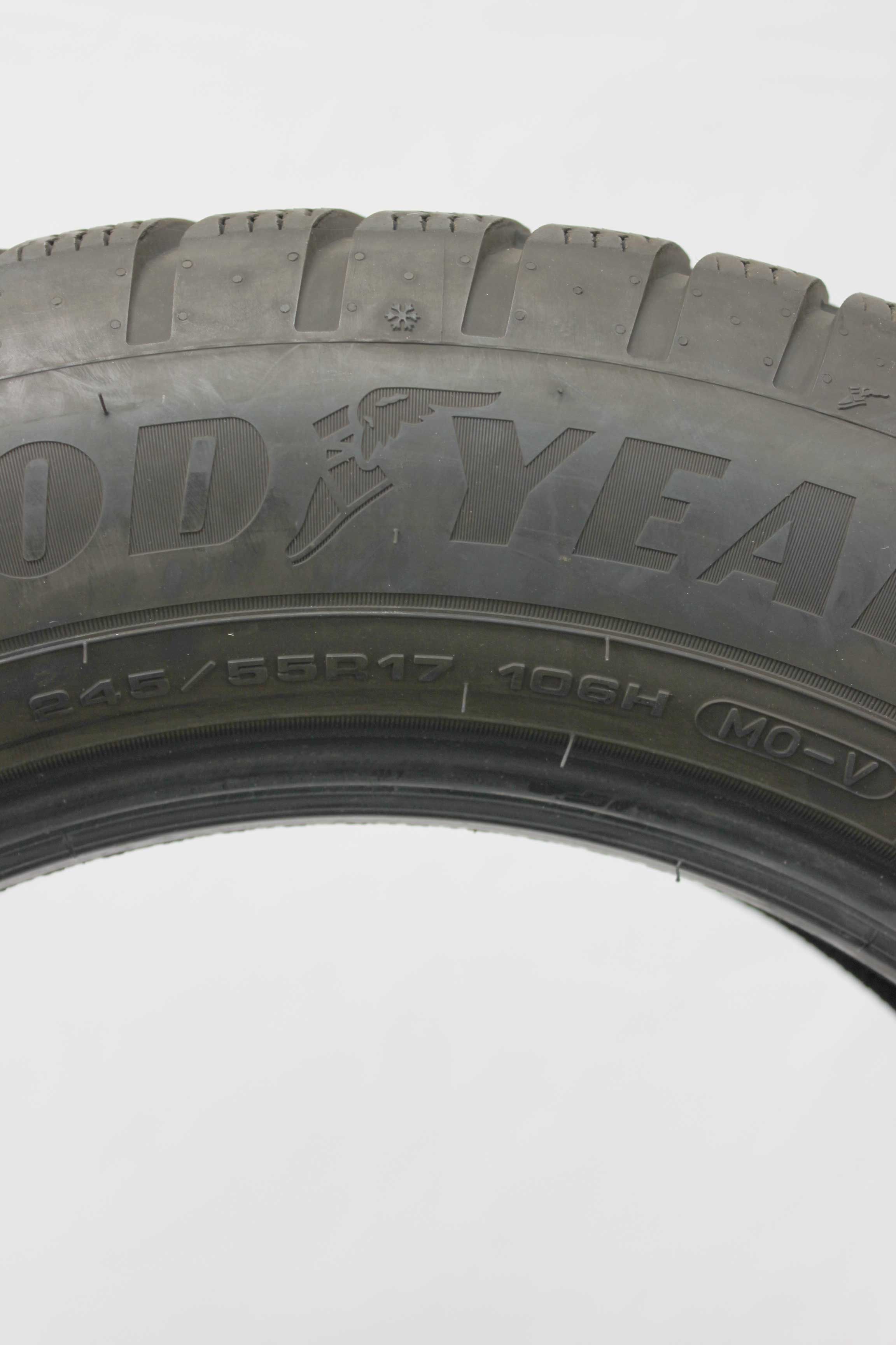 Winterreifen-Goodyear-UltraGripPerformance-245-55-R17-106H-XL-3 Winterreifen-Goodyear-UltraGripPerformance-245-55-R17-106H-XL-3