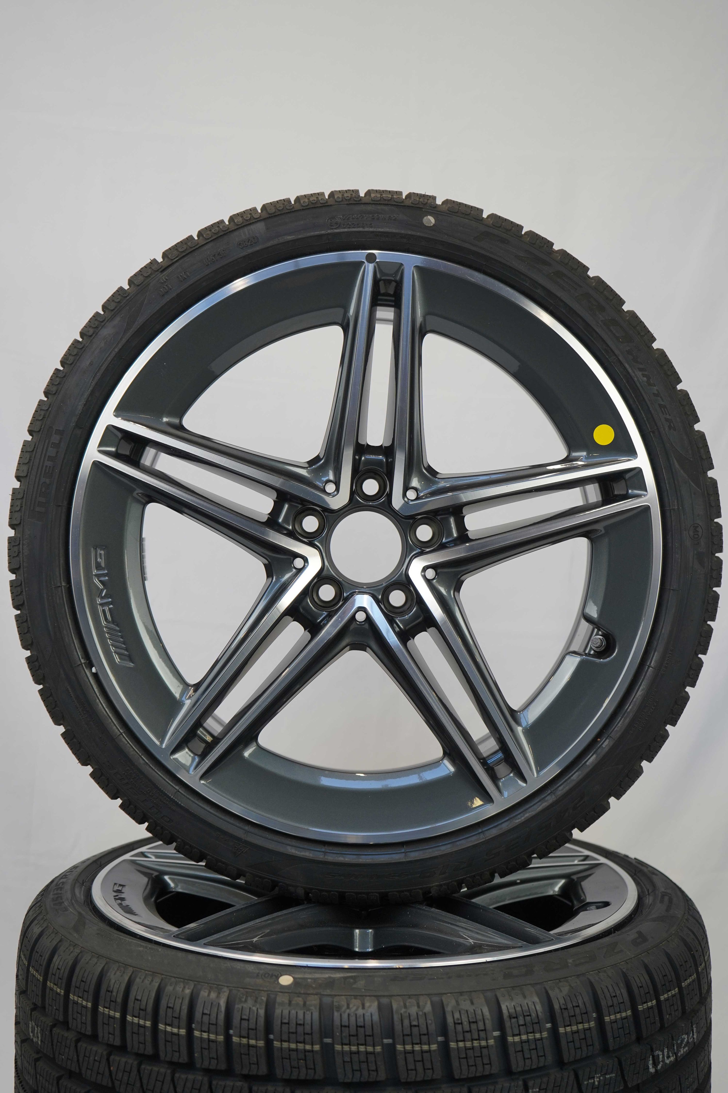 Winterkomplettradsatz-Mercedes-Benz-A177-A-Klasse-A1774012300-Alufelge-Winterreifen-Pirelli-PZEROWinter-245-35-R19-93V-7