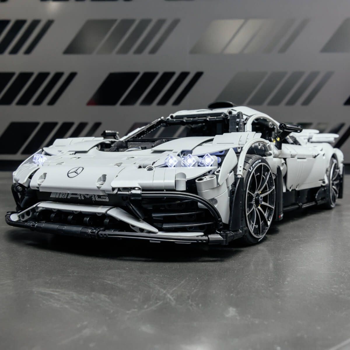 B66962016_mercedes-benz_cada_rosier_online-shop2