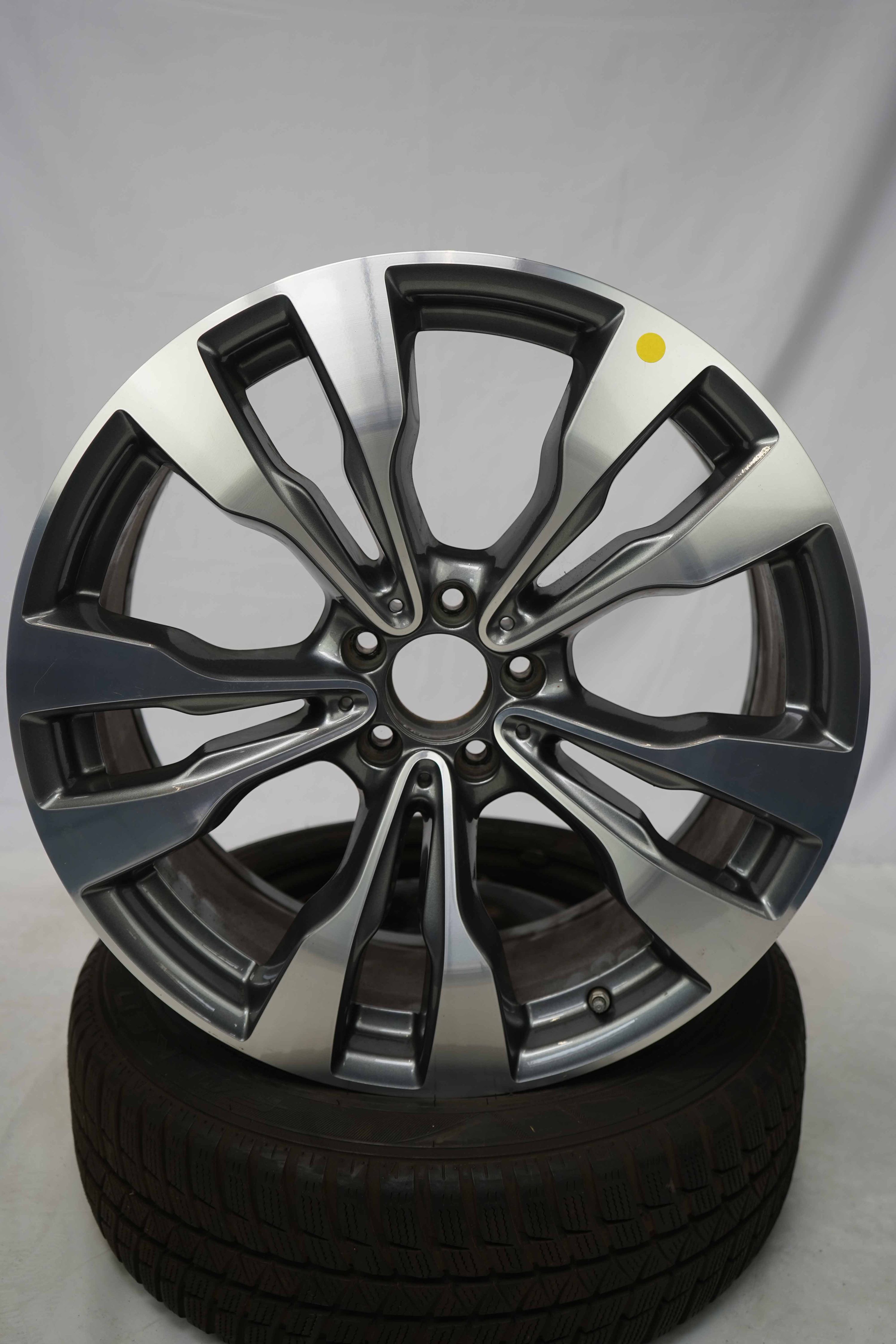 Felgen-Felgensatz-Mercedes-Benz-gebraucht-A292-GLE-A2924010800-20-Zoll-2
