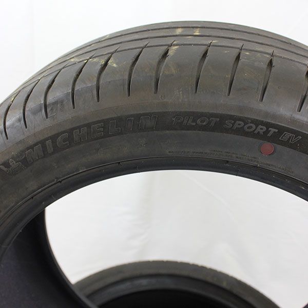Gebrauchter-Sommerreifen-Michelin-PilotSportEV-Rosier-Online-Shop-01