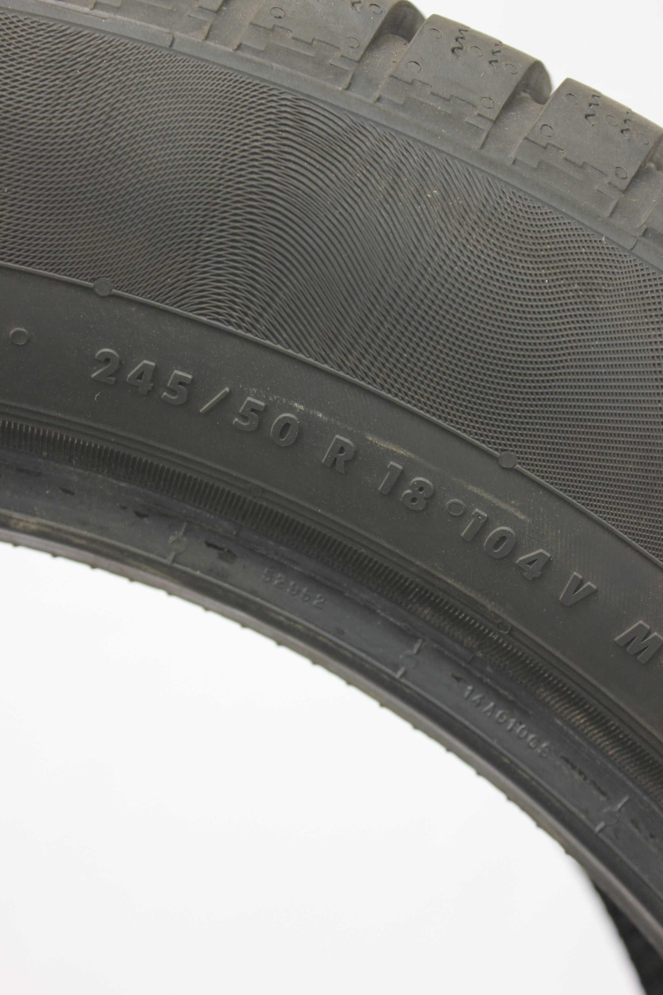 Winterreifen-Continental-ContiWinterContactTS830PMO-245-50-R18-104V-XL-3_(1)