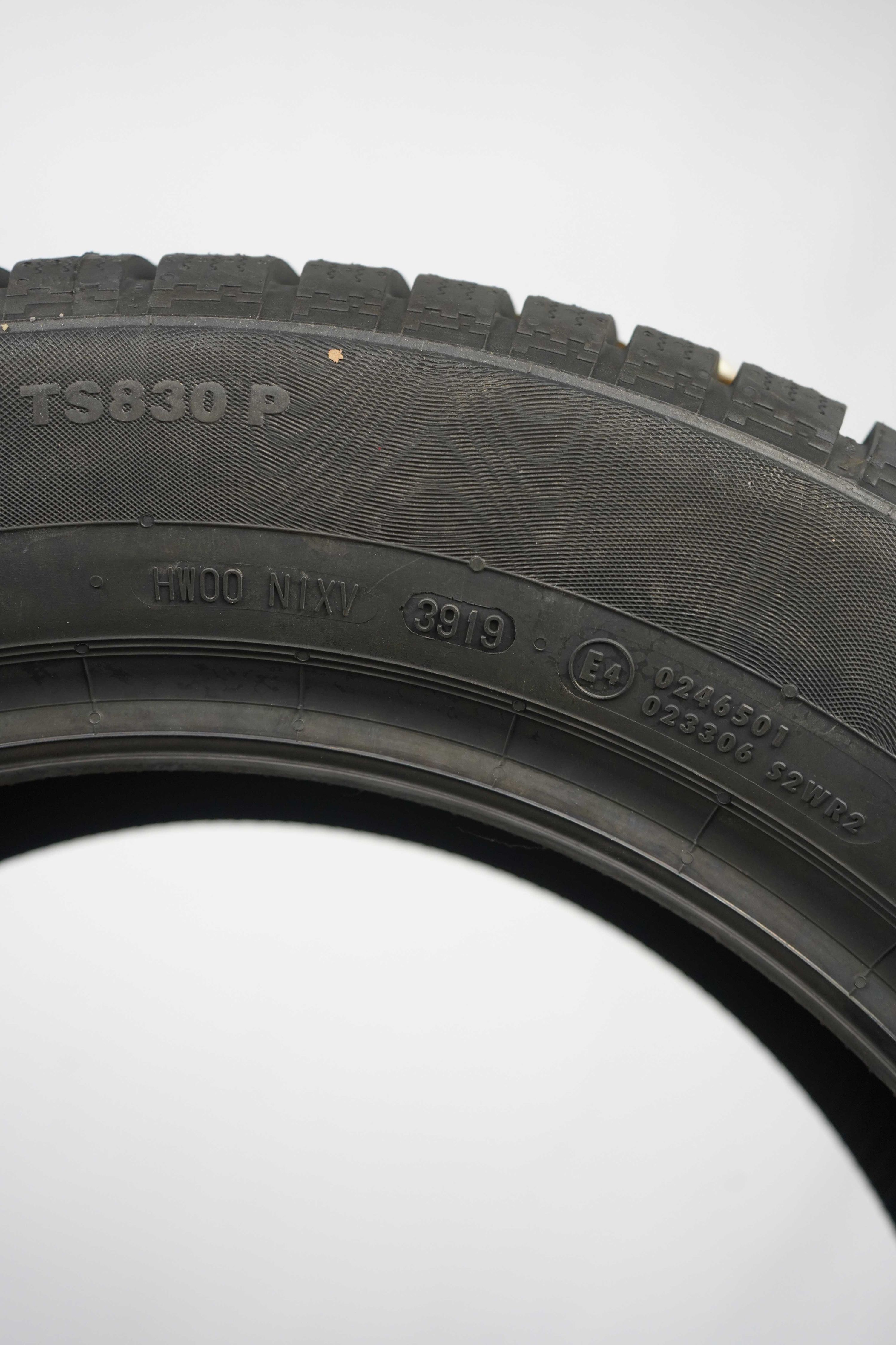 Winterreifen-Continental-ContiWinterContactTS830P-225-55-R17-101V-3_(1)
