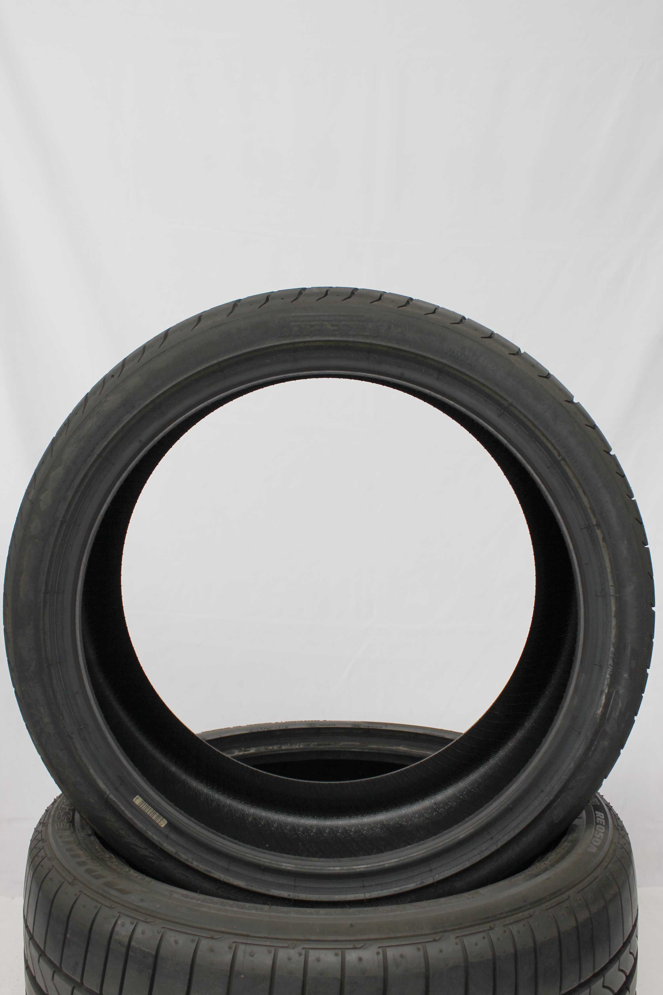 Sommerreifen-Pirelli-PZERO-225-40-ZR19-93Y-XL