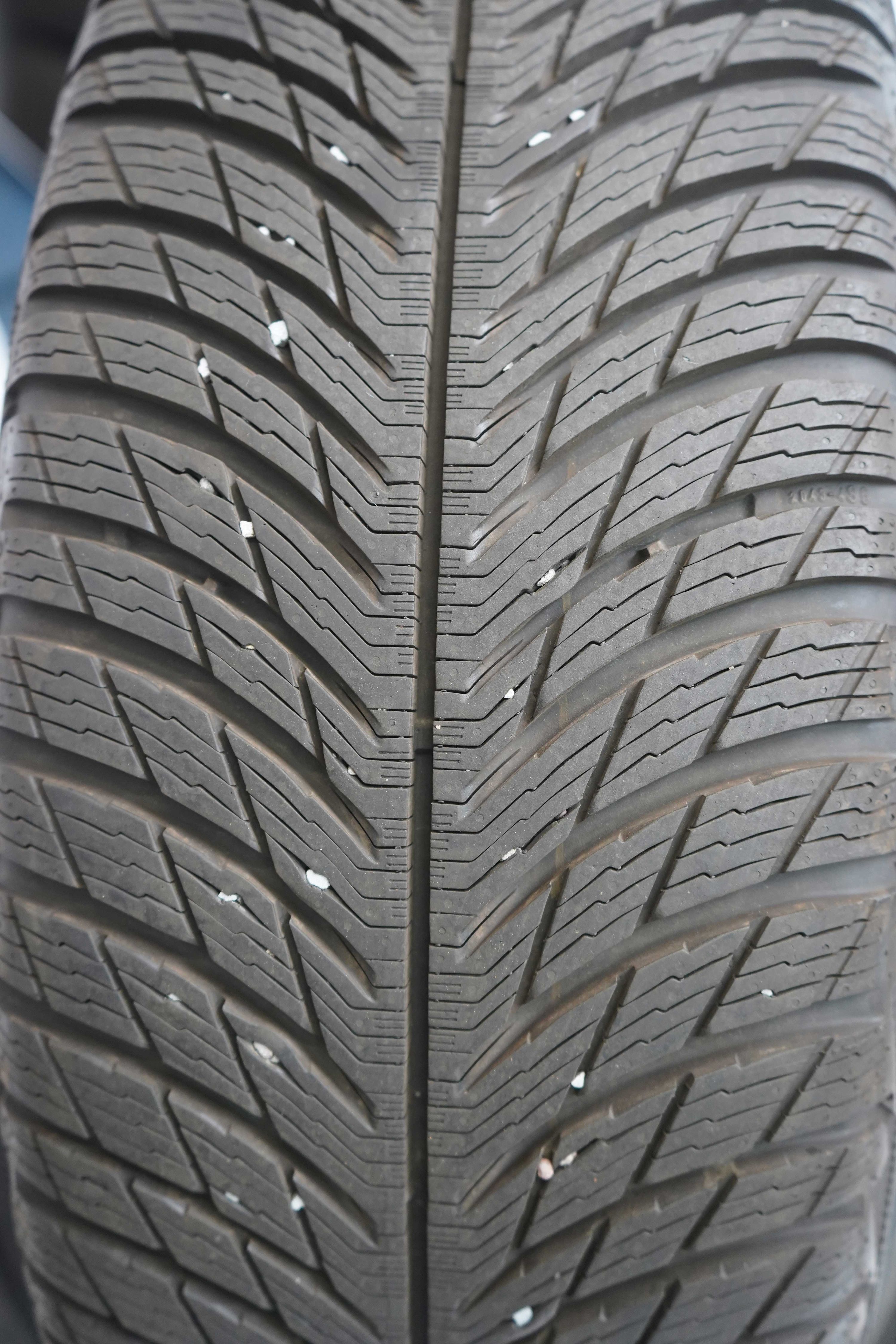 Winterkomplettradsatz-gebraucht-Mercedes-Benz-A177-A-Klasse-A1774011200-9