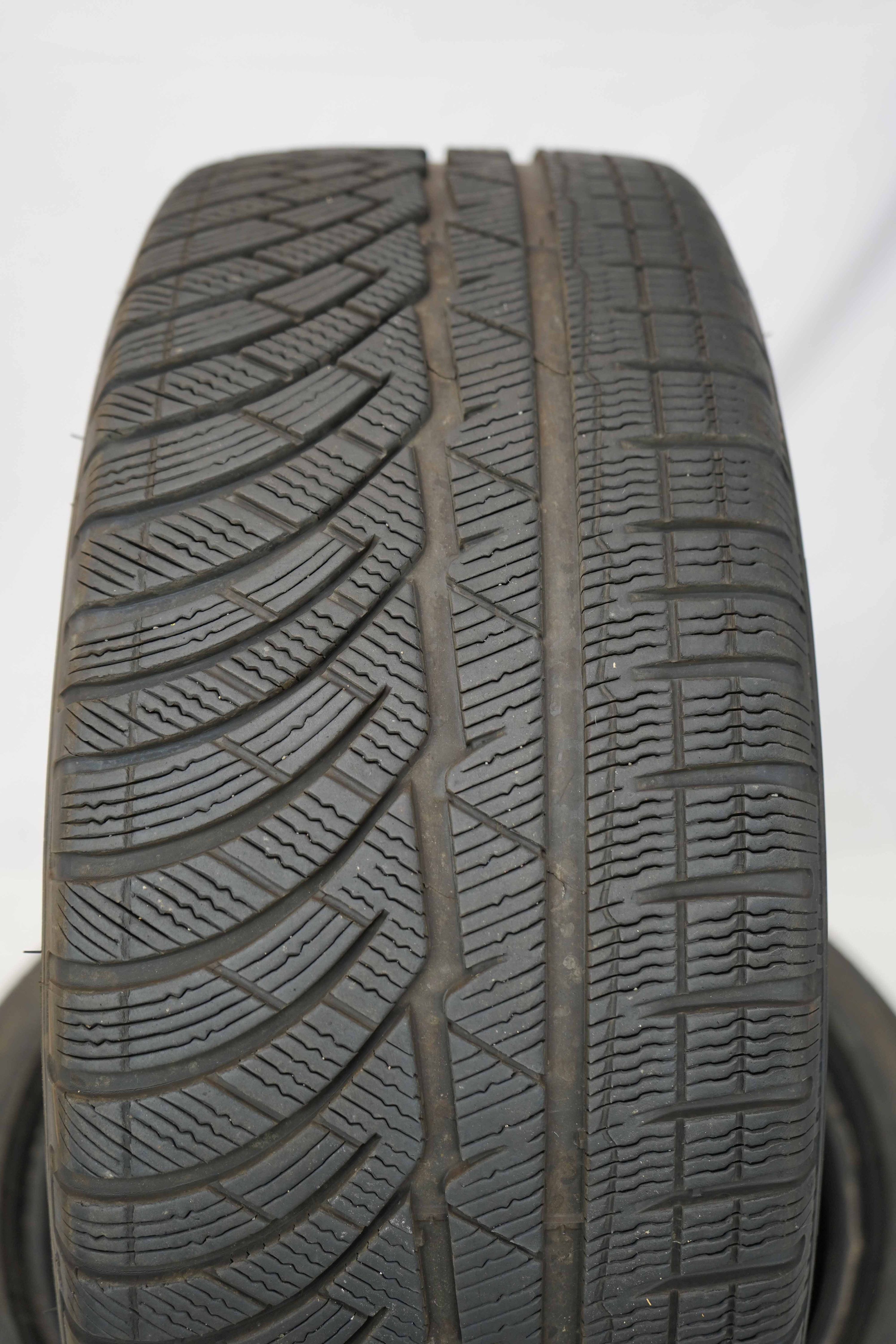 Winterkomplettradsatz-Mercedes-Benz-gebraucht-A1774012100-A-Klasse-A177-CLA-C117-A45-CLA-45-AMG-18-Zoll-10