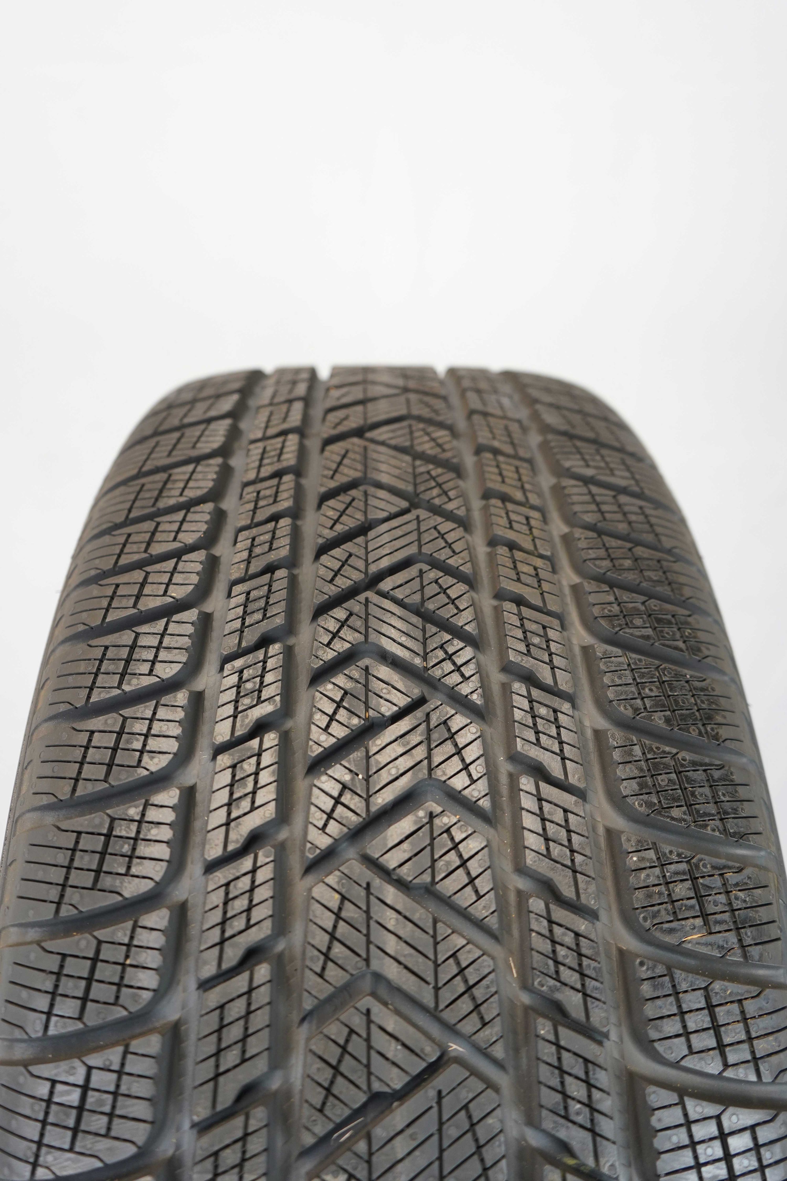 Winterkomplettradsatz-Mercedes-Benz-GLE-A292-Winterreifen-Pirelli-ScorpionWinter-275-50-R20-109V-8