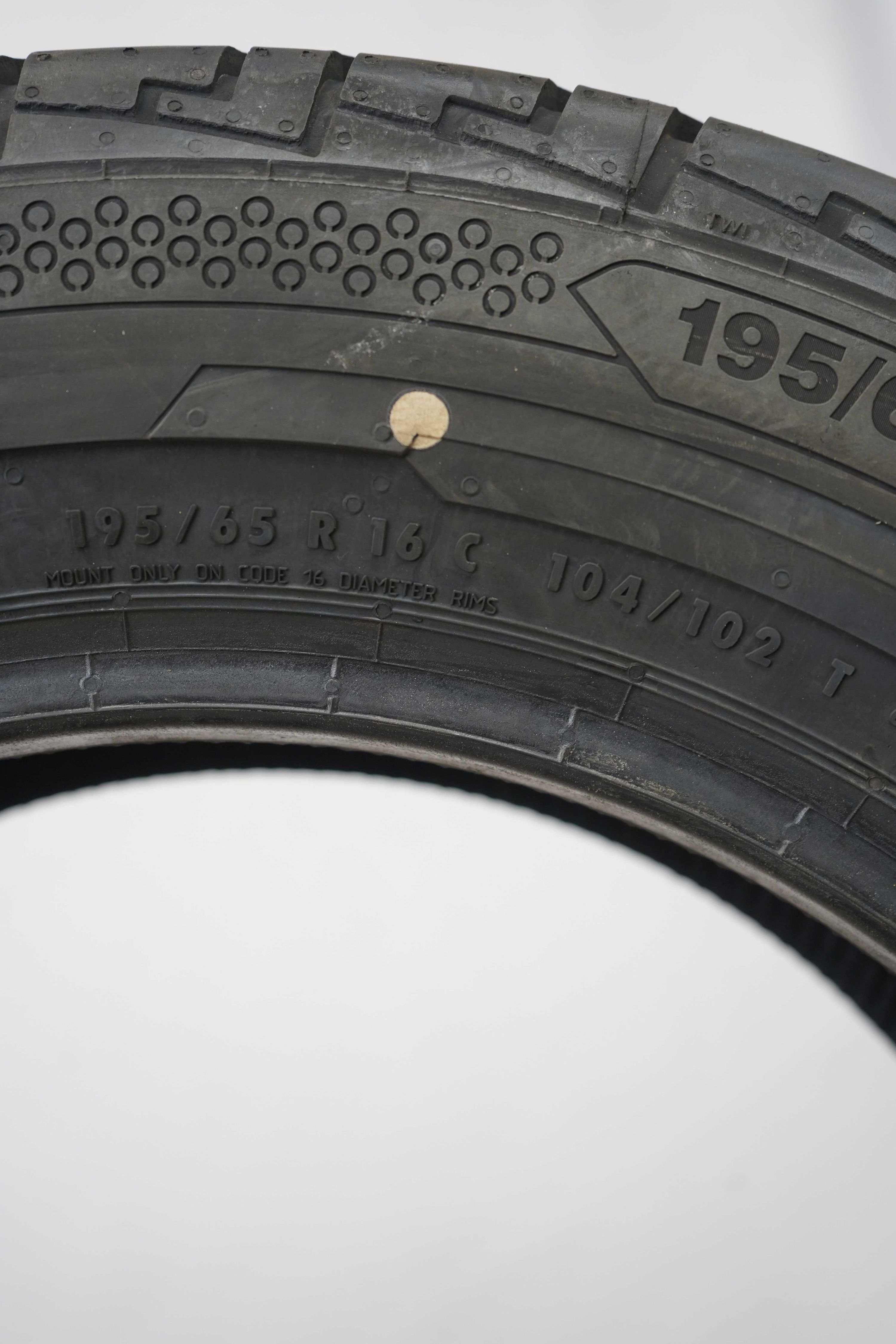 Sommerreifen continental contivancontact100 195 65 r16c 104 102t 3 (5) Sommerreifen continental contivancontact100 195 65 r16c 104 102t 3 (5)
