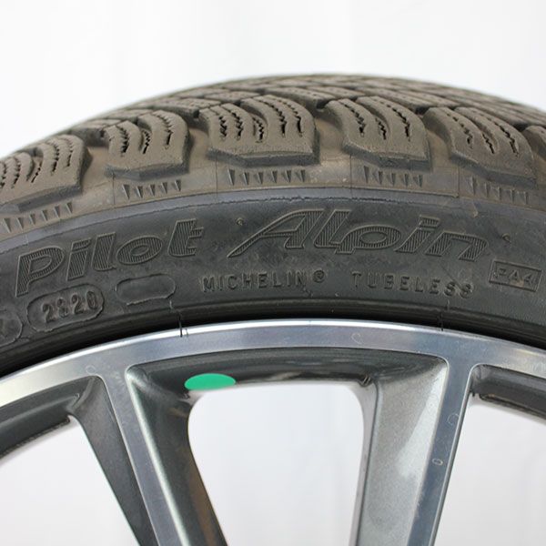 Gebrauchter-Winterkomplettradsatz-Mercedes-AMG-A213-Rosier-Online-Shop-03_(4)