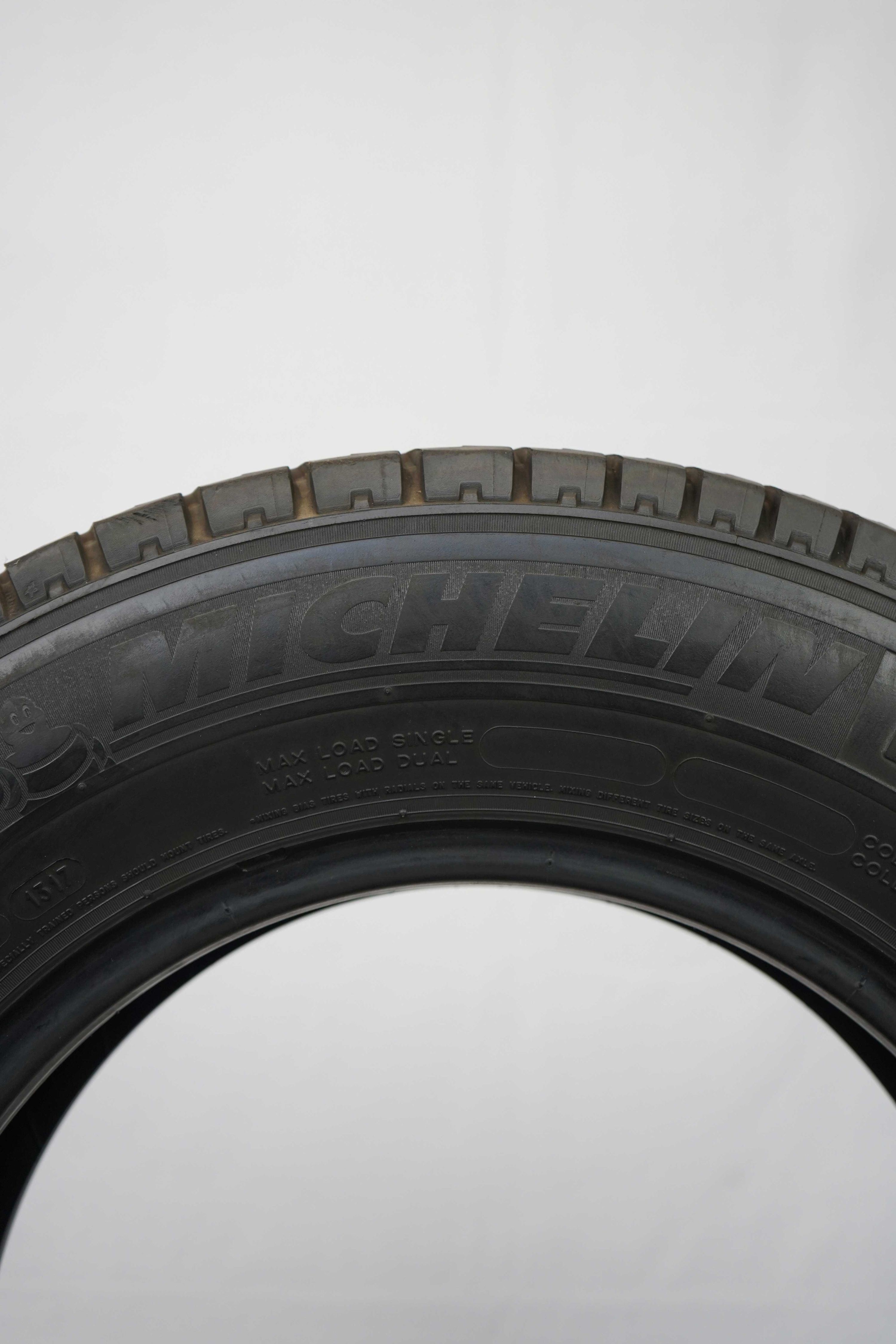 Sommerreifen-Michelin-Agilis-205-75-R16C-110-108R-1 Sommerreifen-Michelin-Agilis-205-75-R16C-110-108R-1