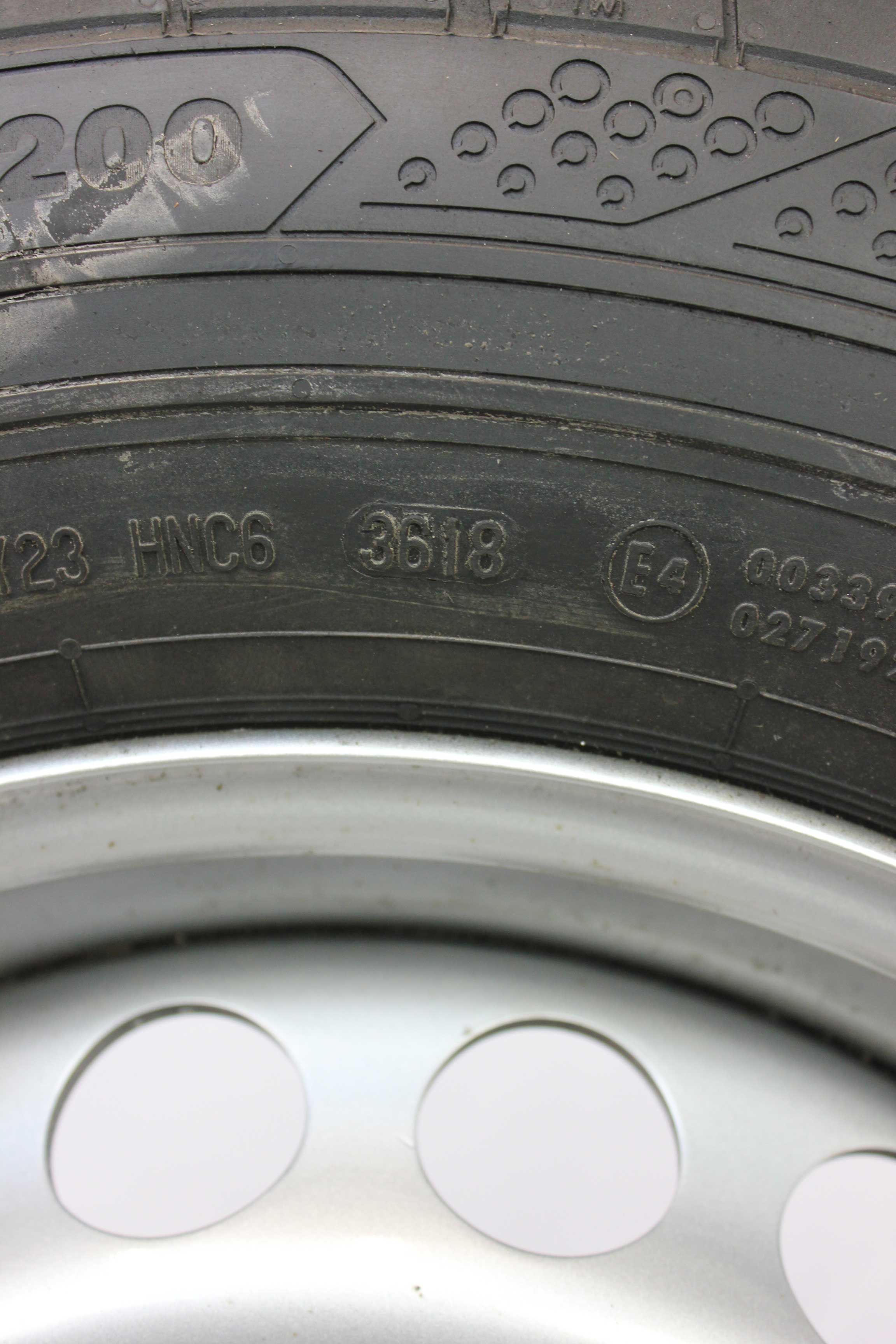 Sommerkomplettradsatz-Volkswagen-2N0-Crafter-Stahlfelge-16Zoll-2N0601027L-Sommerreifen-Continental-ContiVanContact200-205-75-R16C-113-111R-14