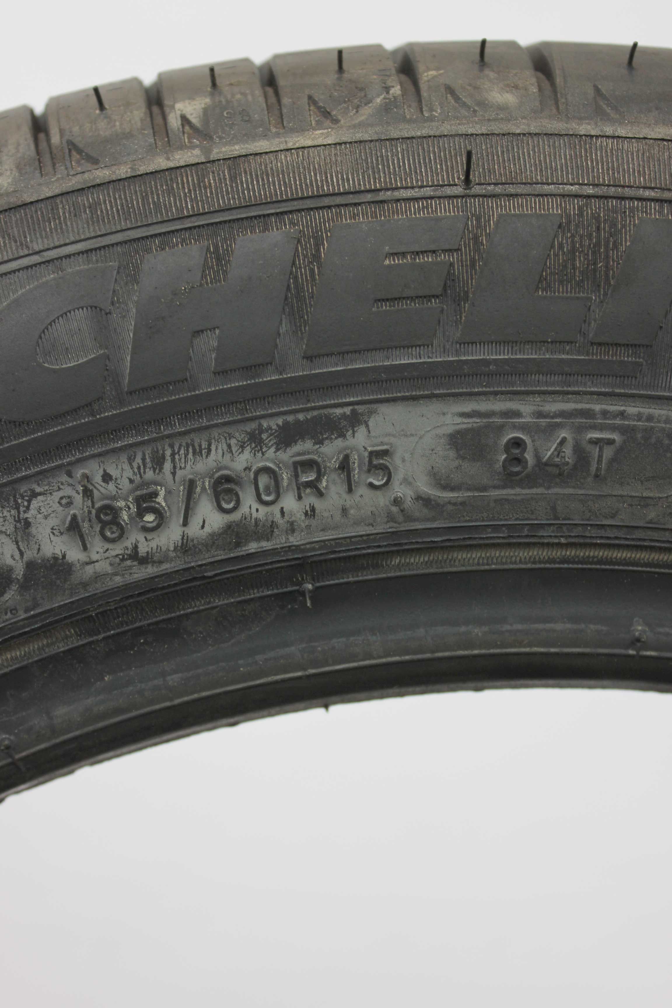 Sommerreifen-Michelin-EnergySaver-185-60-R15-84T-3