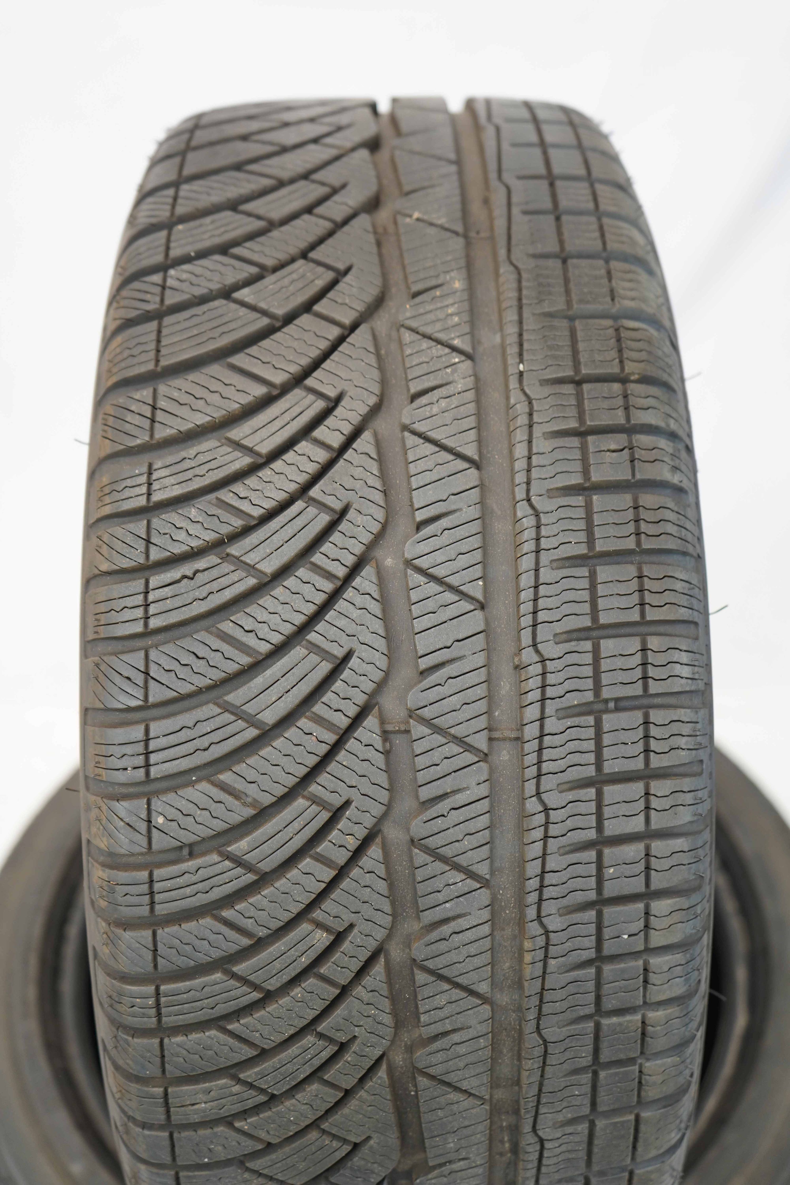 Winterkomplettradsatz-Mercedes-Benz-gebraucht-A1774012100-A-Klasse-A177-CLA-C117-A45-CLA-45-AMG-18-Zoll-7
