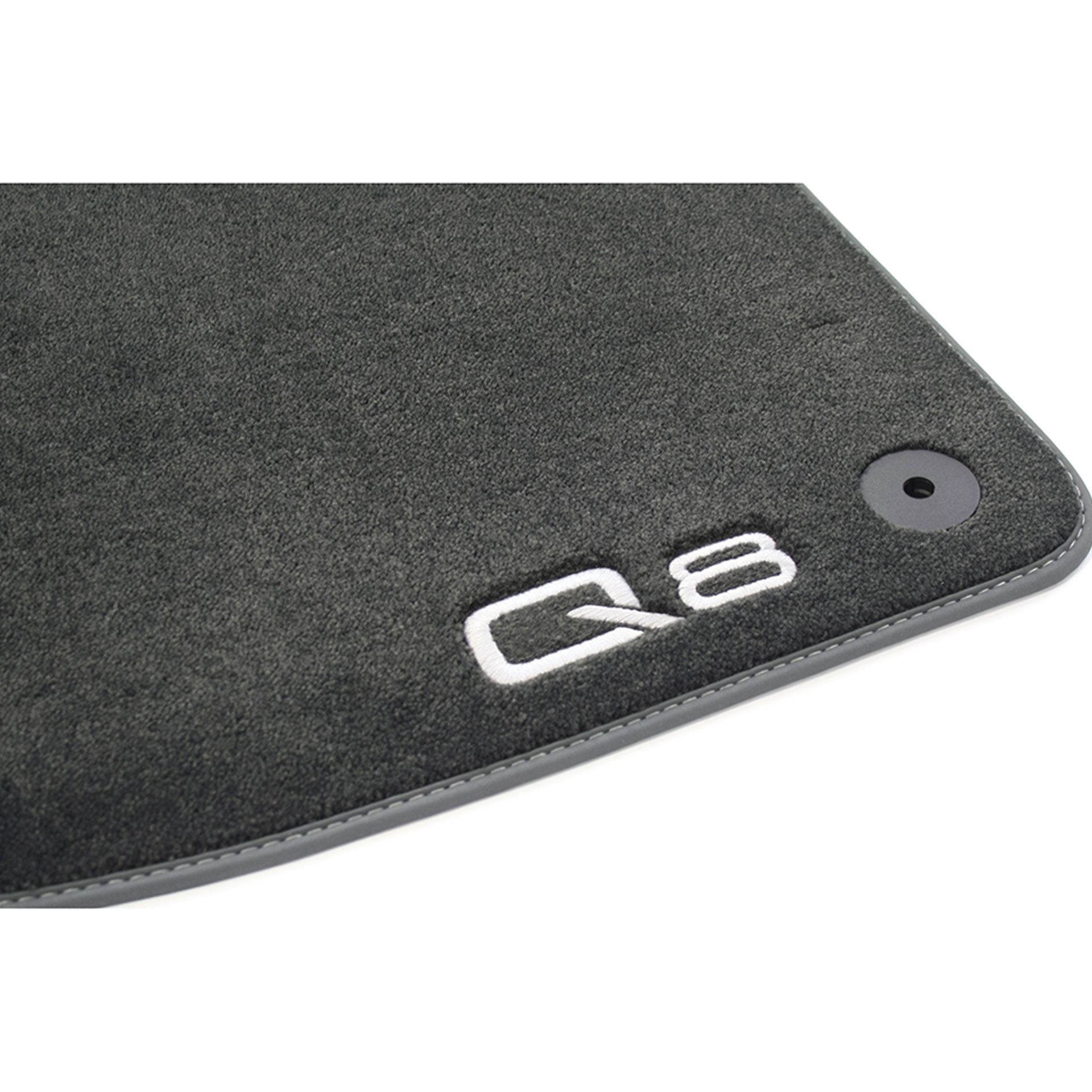 Velours_fußmatten_audi_q8_rosier_online_shop