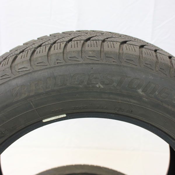 Gebrauchter winterreifen bridgestone blizzak lm80evo rosier online shop 01 (1) Gebrauchter winterreifen bridgestone blizzak lm80evo rosier online shop 01 (1)