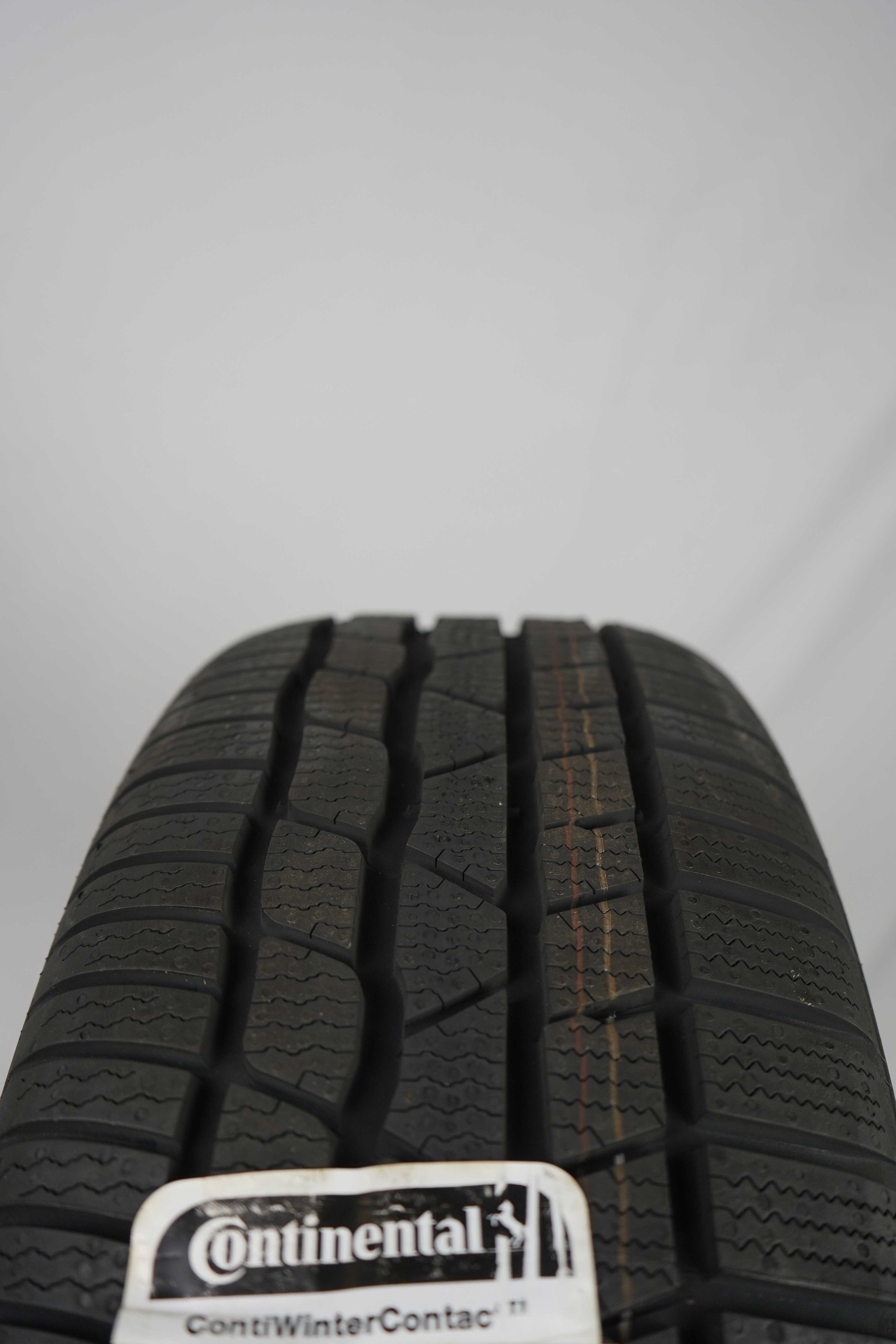 Winterreifen-Continental-ContiWinterContactTS830P-225-55-R17-101V-5_(1)
