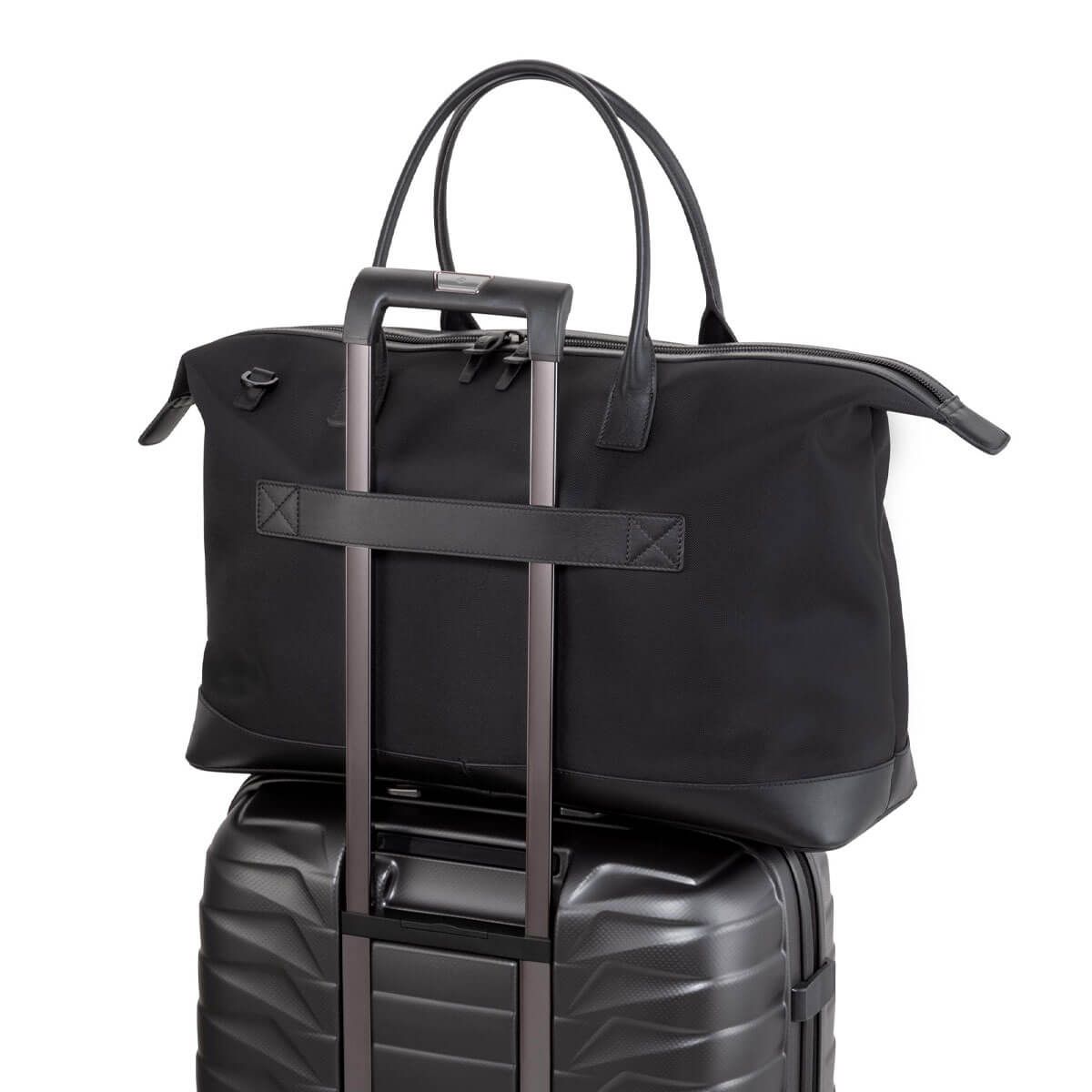 3152500800 audi weekender tasche schwarz rosier onlineshop (4)