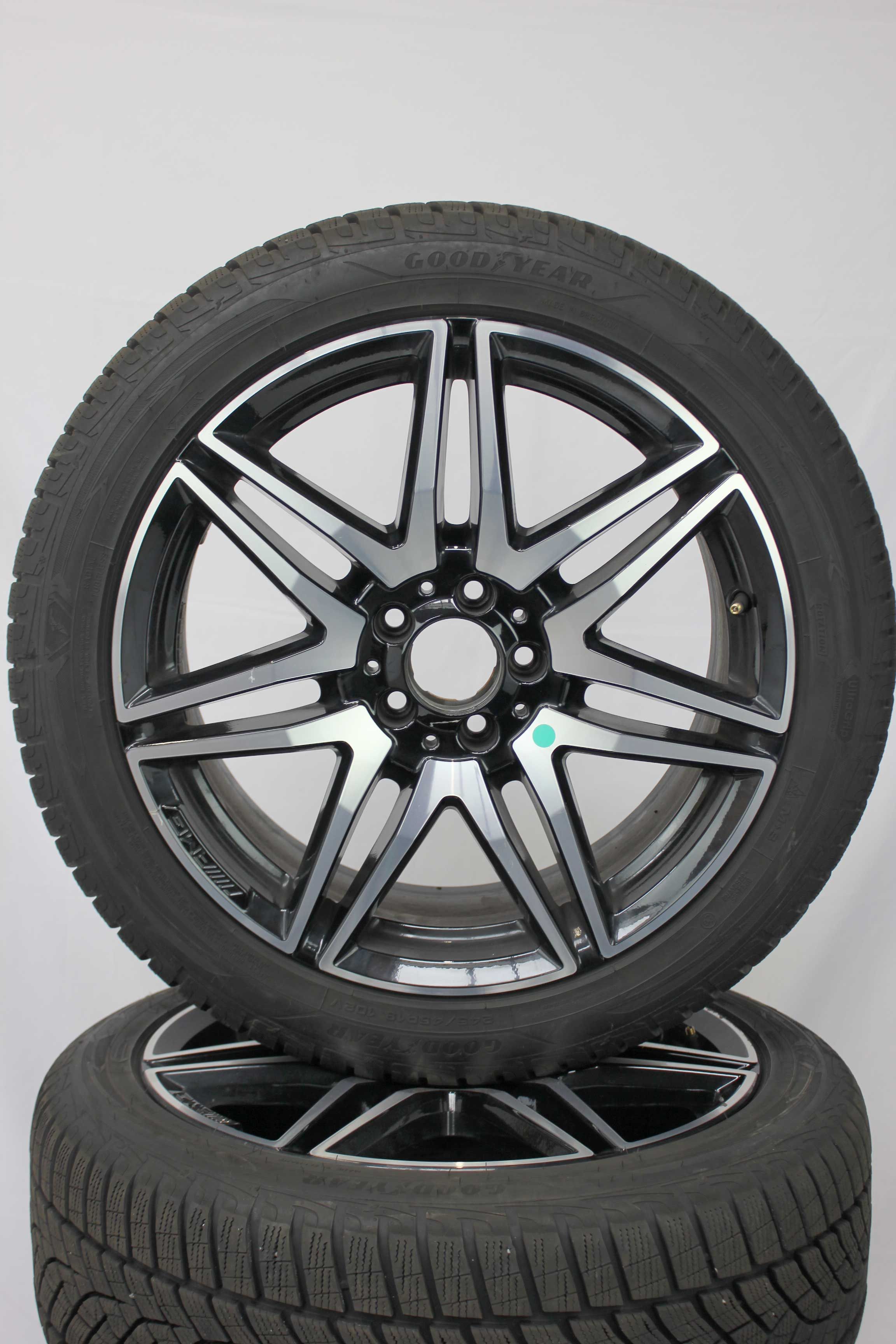 Winterkomplettradsatz-Mercedes-Benz-V-Klasse-A447-Alufelge-19Zoll-A4474015100-Winterreifen-Goodyear-UltraGrip-Performance-245-45-R19-102V-XL-1 Winterkomplettradsatz-Mercedes-Benz-V-Klasse-A447-Alufelge-19Zoll-A4474015100-Winterreifen-Goodyear-UltraGrip-Performance-245-45-R19-102V-XL-1