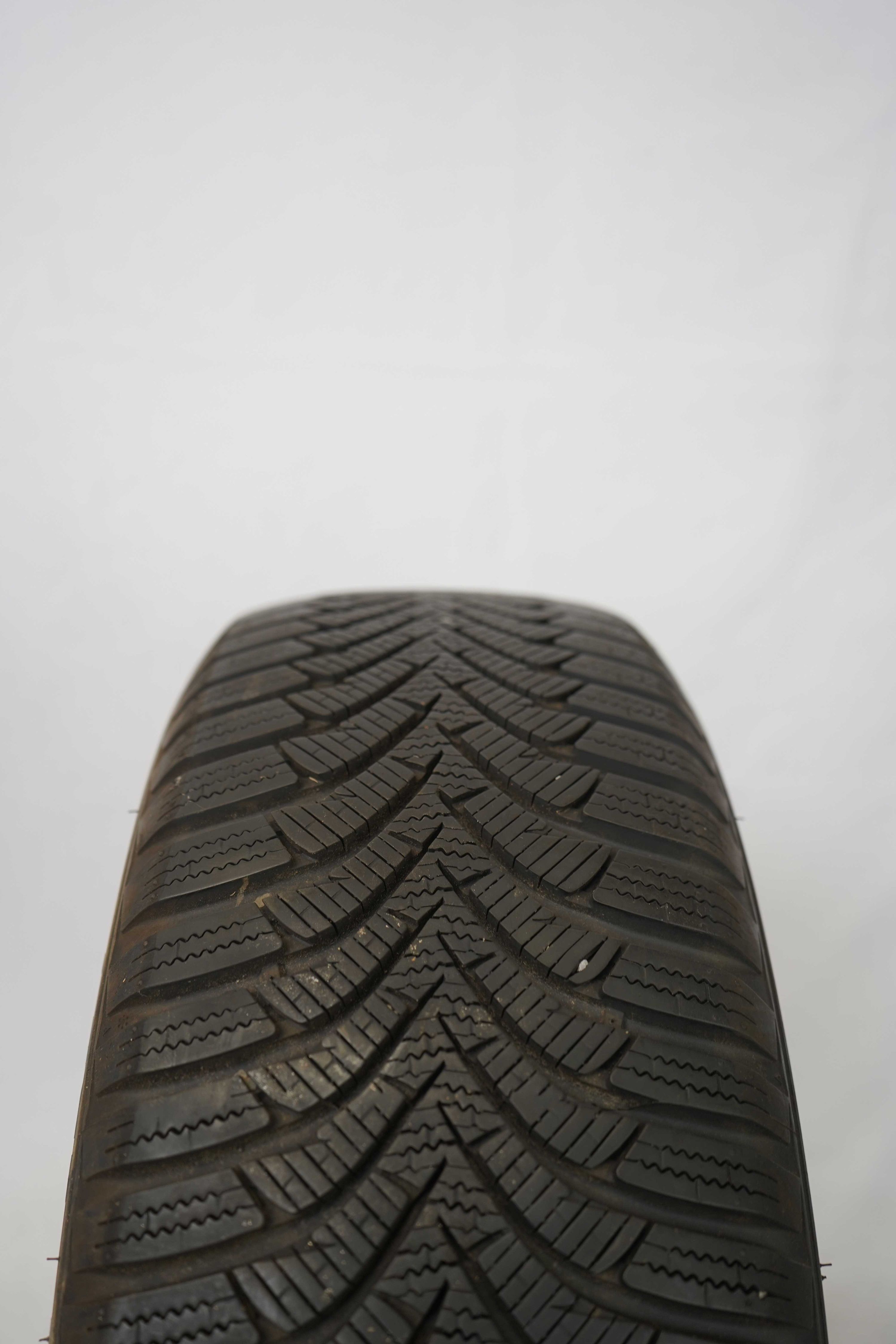Winterkomplettradsatz-Mercedes-Benz-A246-B-Klasse-A-Klasse-A176-CLA-A117-A2464011302-Alufelge-16Zoll-Winterreifen-Hankook-WintericeptRS2-205-55-R16-94H-15