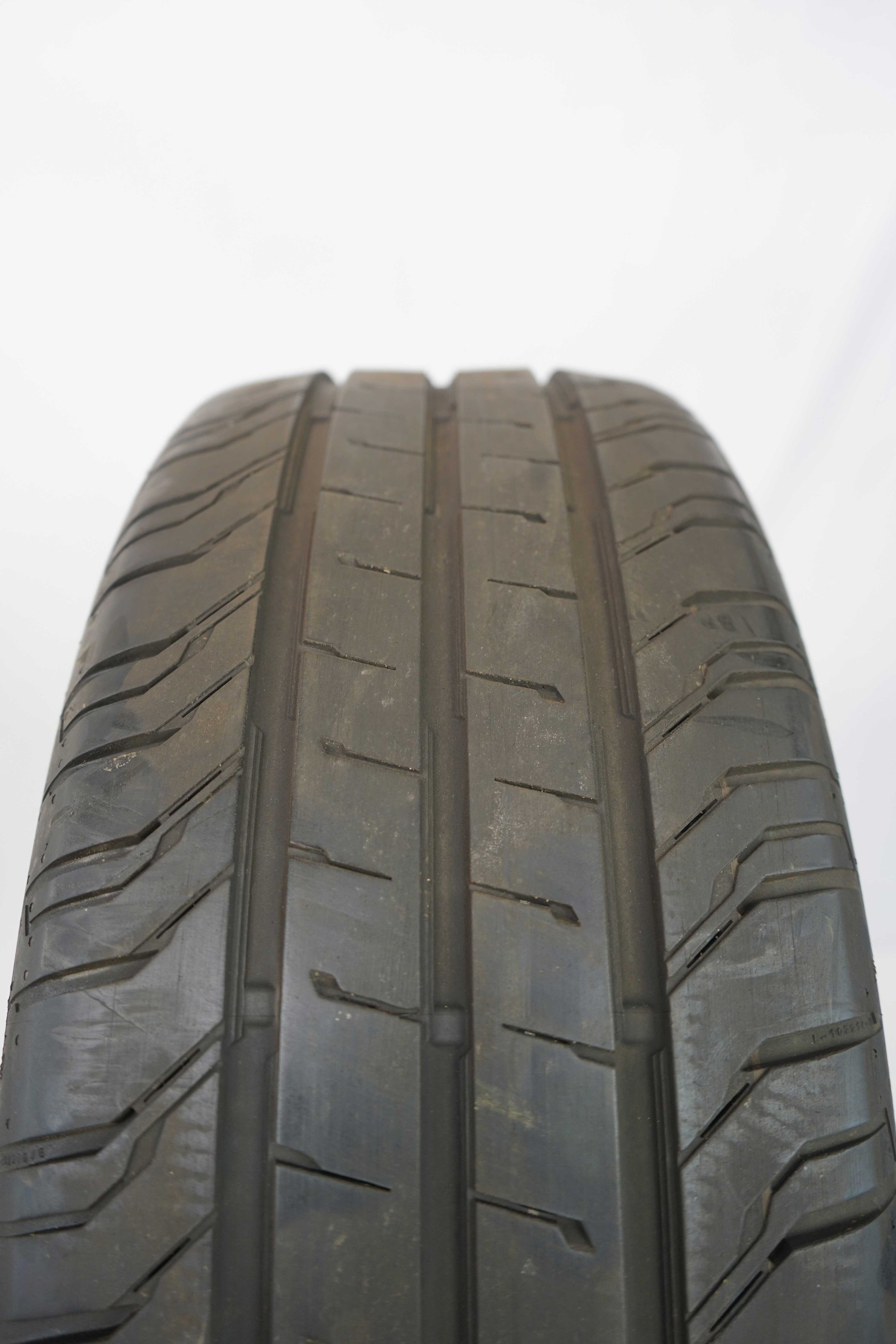 Sommerreifen continental contivancontact200 225 55 r17 101v 5 (2) Sommerreifen continental contivancontact200 225 55 r17 101v 5 (2)