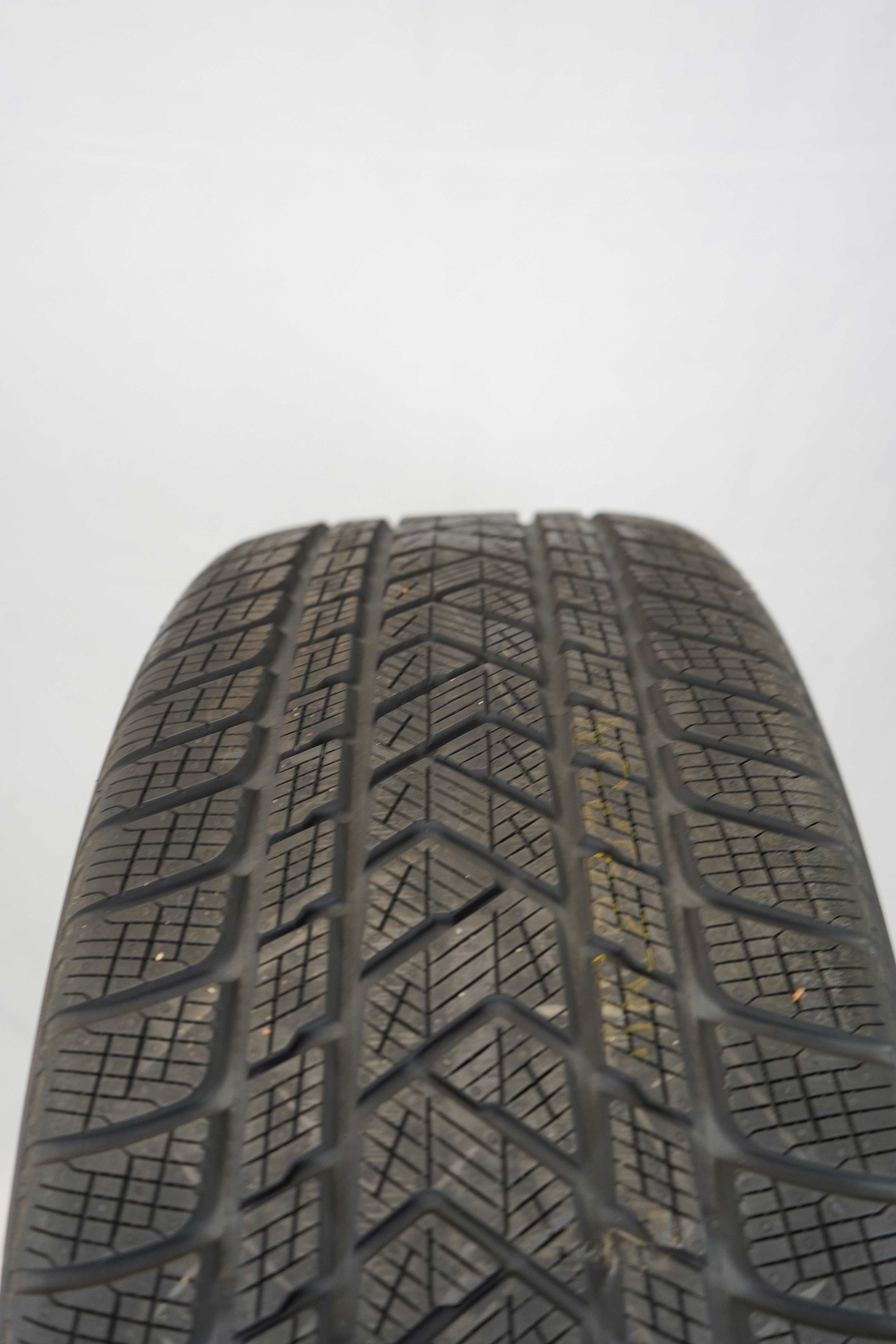 Winterkomplettradsatz-Mercedes-Benz-GLE-A292-Winterreifen-Pirelli-ScorpionWinter-275-50-R20-109V-11