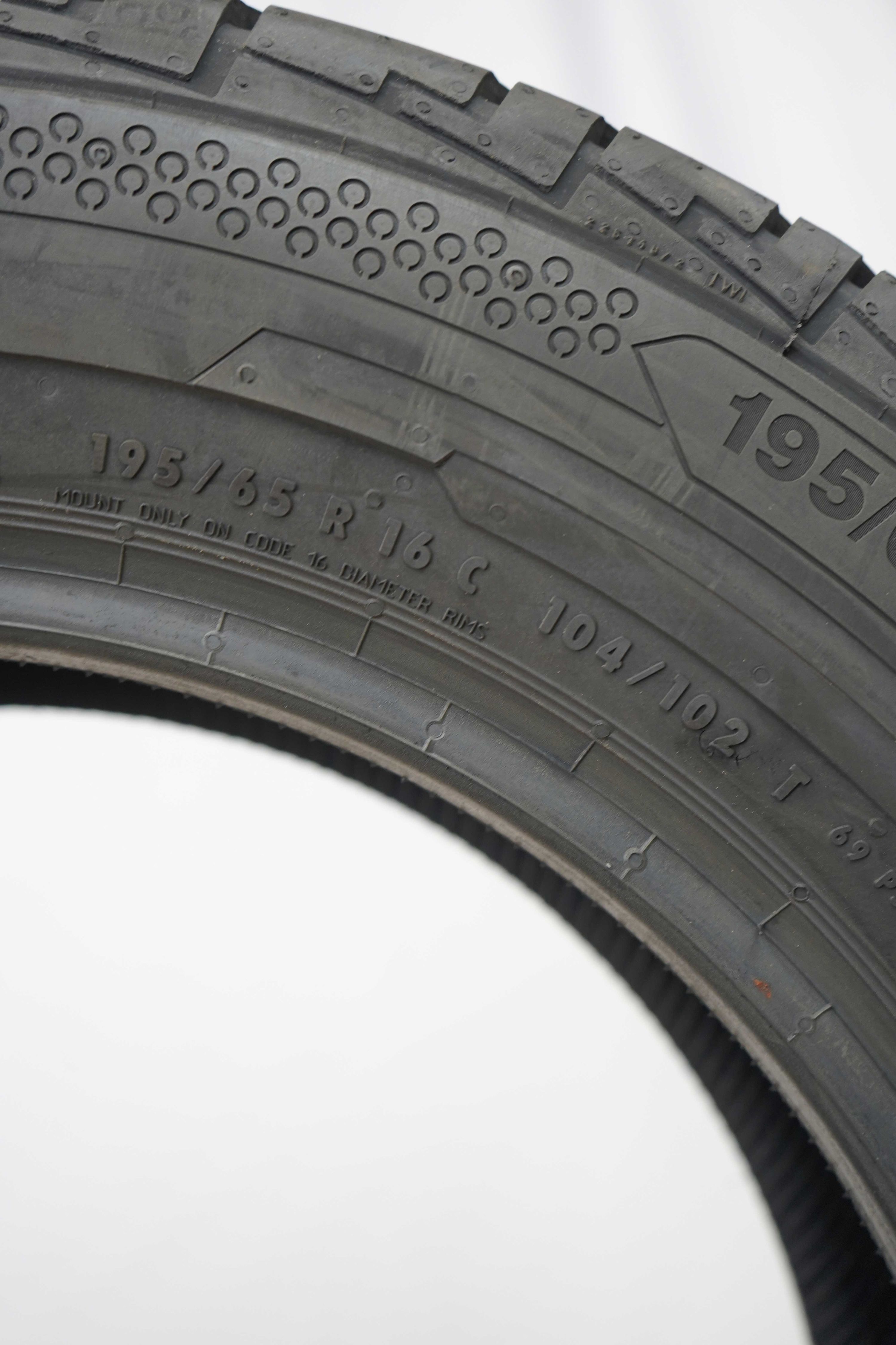 Sommerreifen-Continental-ContiVanContact100-195-65-R16C-104-102T-3_(3)