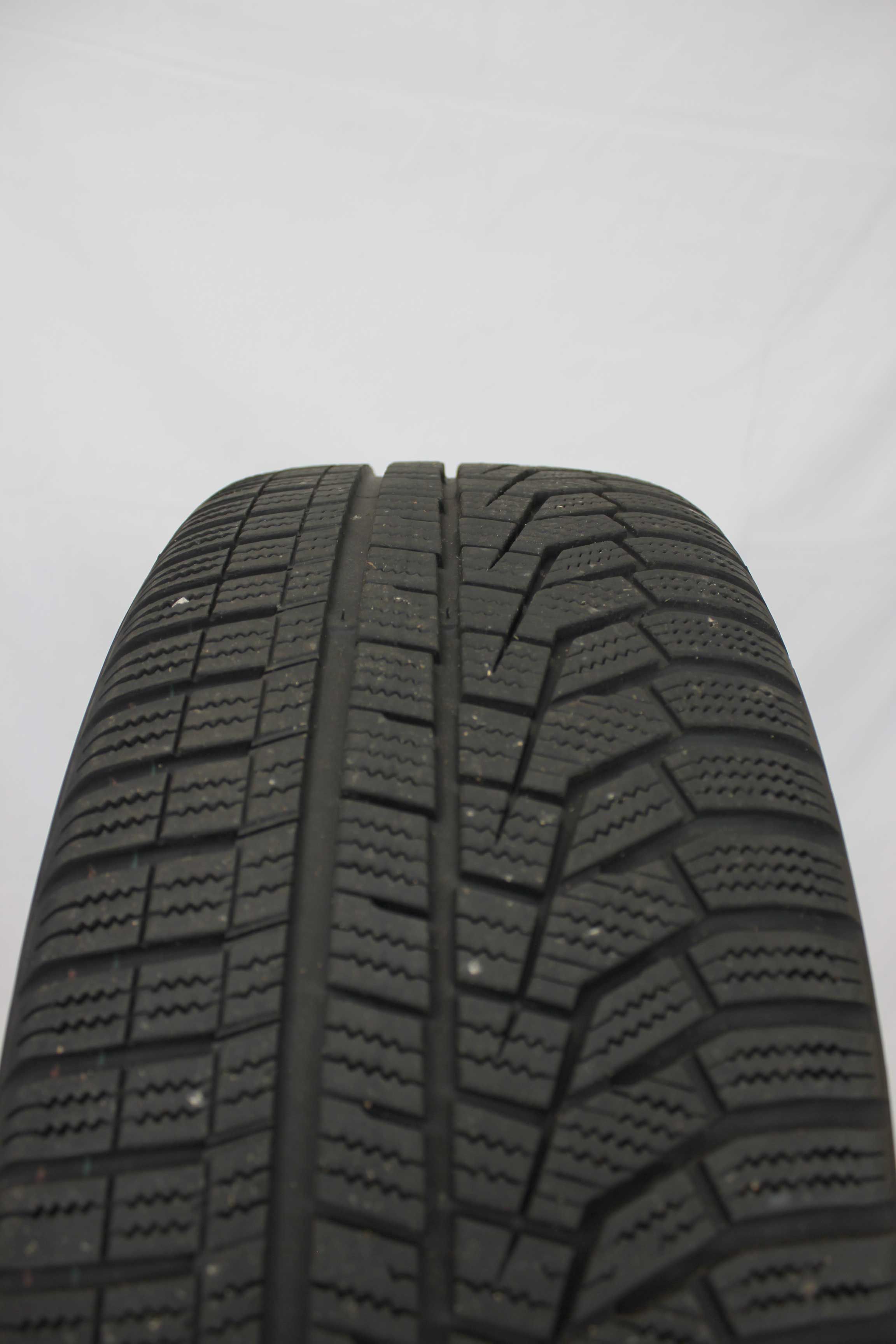 Winterkomplettradsatz-Mercedes-Benz-A-Klasse-A177-Alulfelge-18Zoll-A1774010600-Winterreifen-Hankook-Winter-icept-evo2-225-45-R18-91H-15