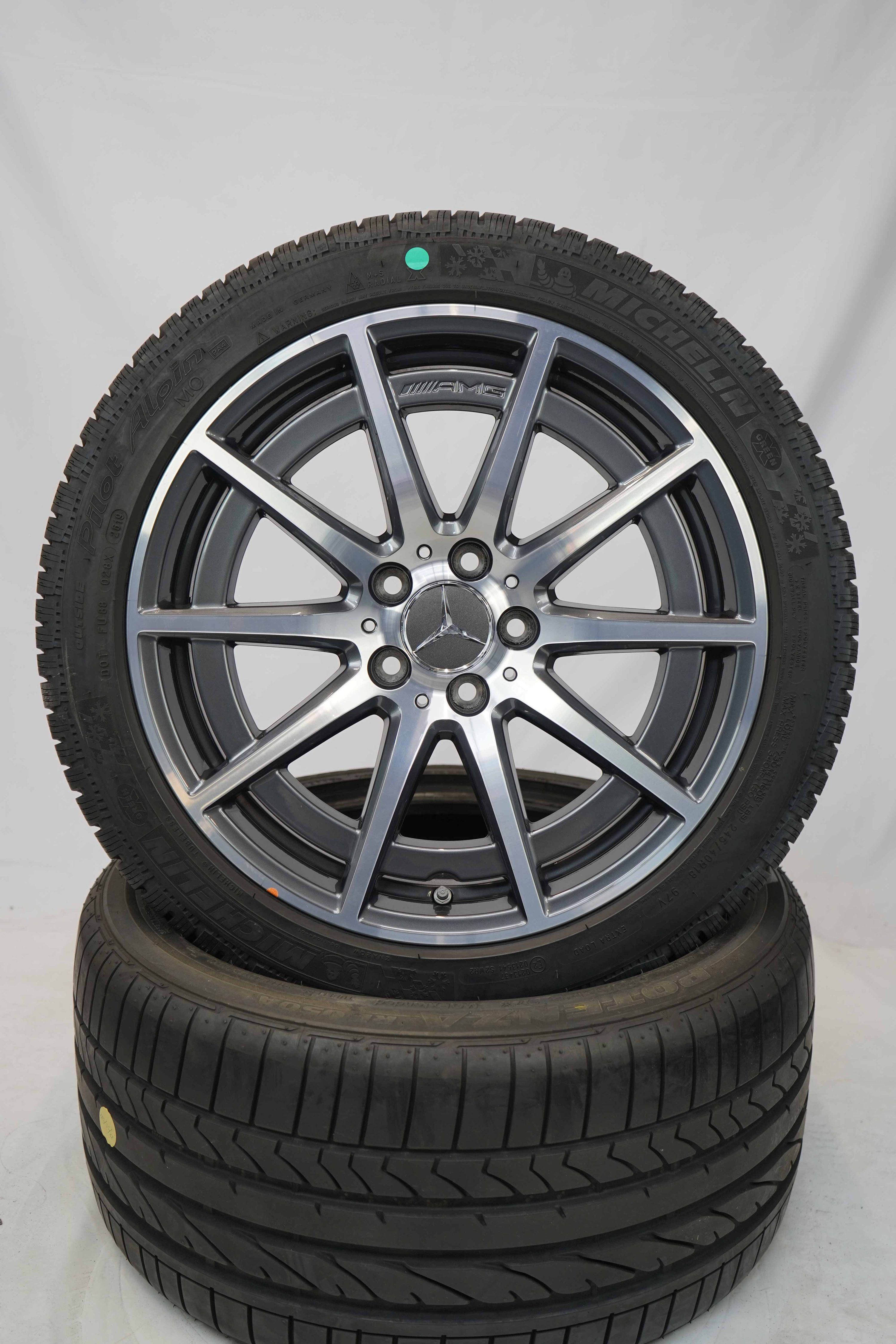 Winterkomplettradsatz-Mercedes-Benz-gebraucht-A1774012100-A-Klasse-A177-CLA-C117-A45-CLA-45-AMG-18-Zoll-1