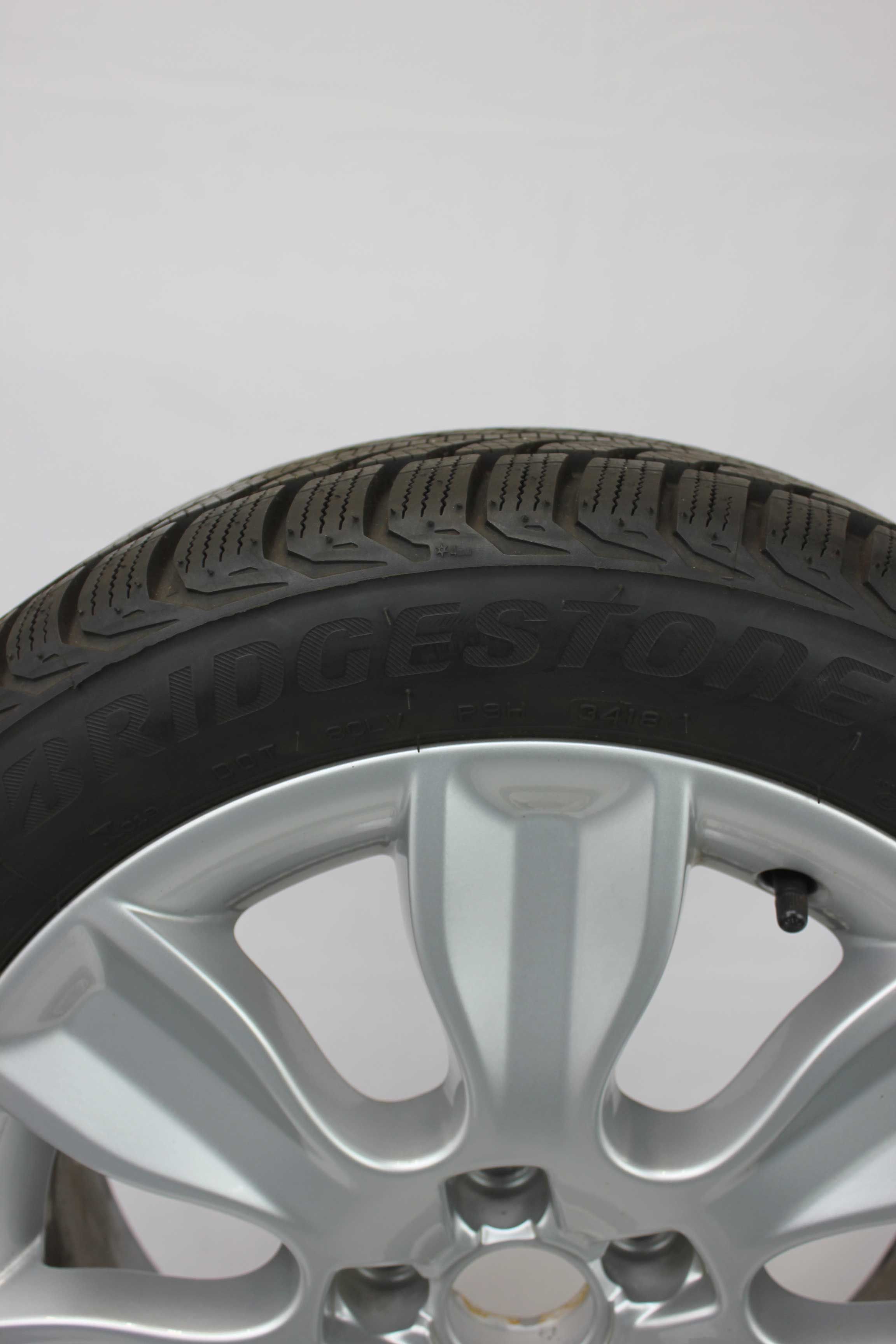 Winterkomplettradsatz-Audi-8X-A1-Alufelge-16Zoll-8X0601025A-Winterreifen-Bridgestone-Blizzak-LM32-195-50-R16-88H-2 Winterkomplettradsatz-Audi-8X-A1-Alufelge-16Zoll-8X0601025A-Winterreifen-Bridgestone-Blizzak-LM32-195-50-R16-88H-2
