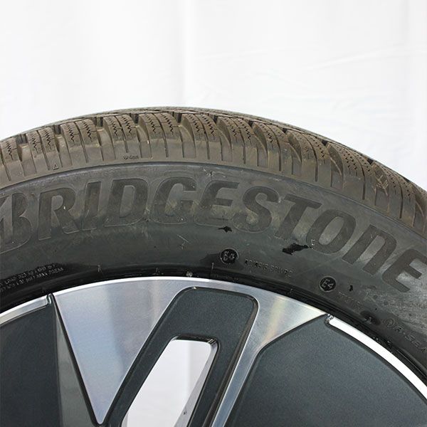 Gebrauchter-Winterkomplettradsatz-VW-ID4-Rosier-Online-Shop-02 Gebrauchter-Winterkomplettradsatz-VW-ID4-Rosier-Online-Shop-02