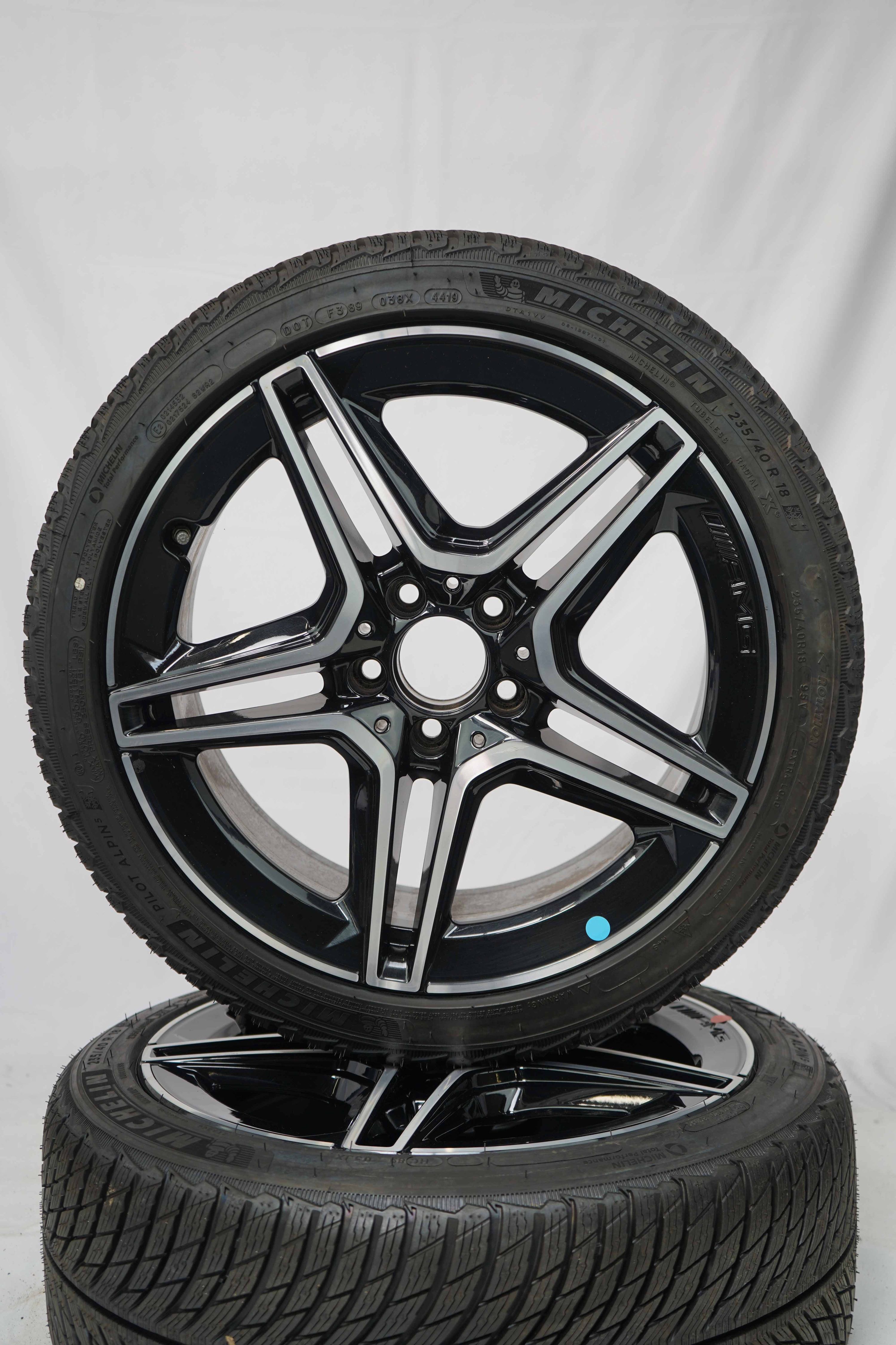 Winterkomplettradsatz-Mercedes-Benz-A177-A-35-AMG-A1774014000-Michelin-10