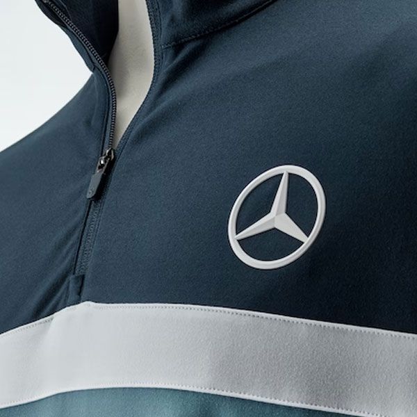 B66450638_mercedes-benz_golf-sweater_herren_rosier-onlineshop3