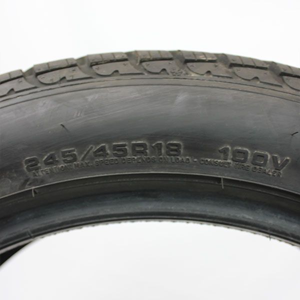 Gebrauchter winterreifen goodyear ultragrip8performance rosier online shop 03 (1)