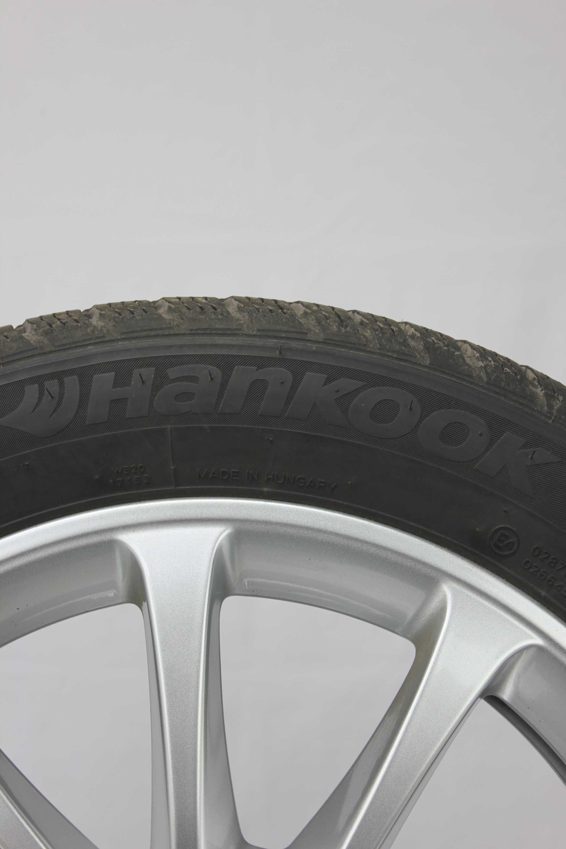 Winterkomplettradsatz-Mercedes-Benz-A-Klasse-A177-Alufelge-17Zoll-A1774010300-Winterreifen-Hankook-Winter-iceptevo2MO-205-55-R17-91H-2