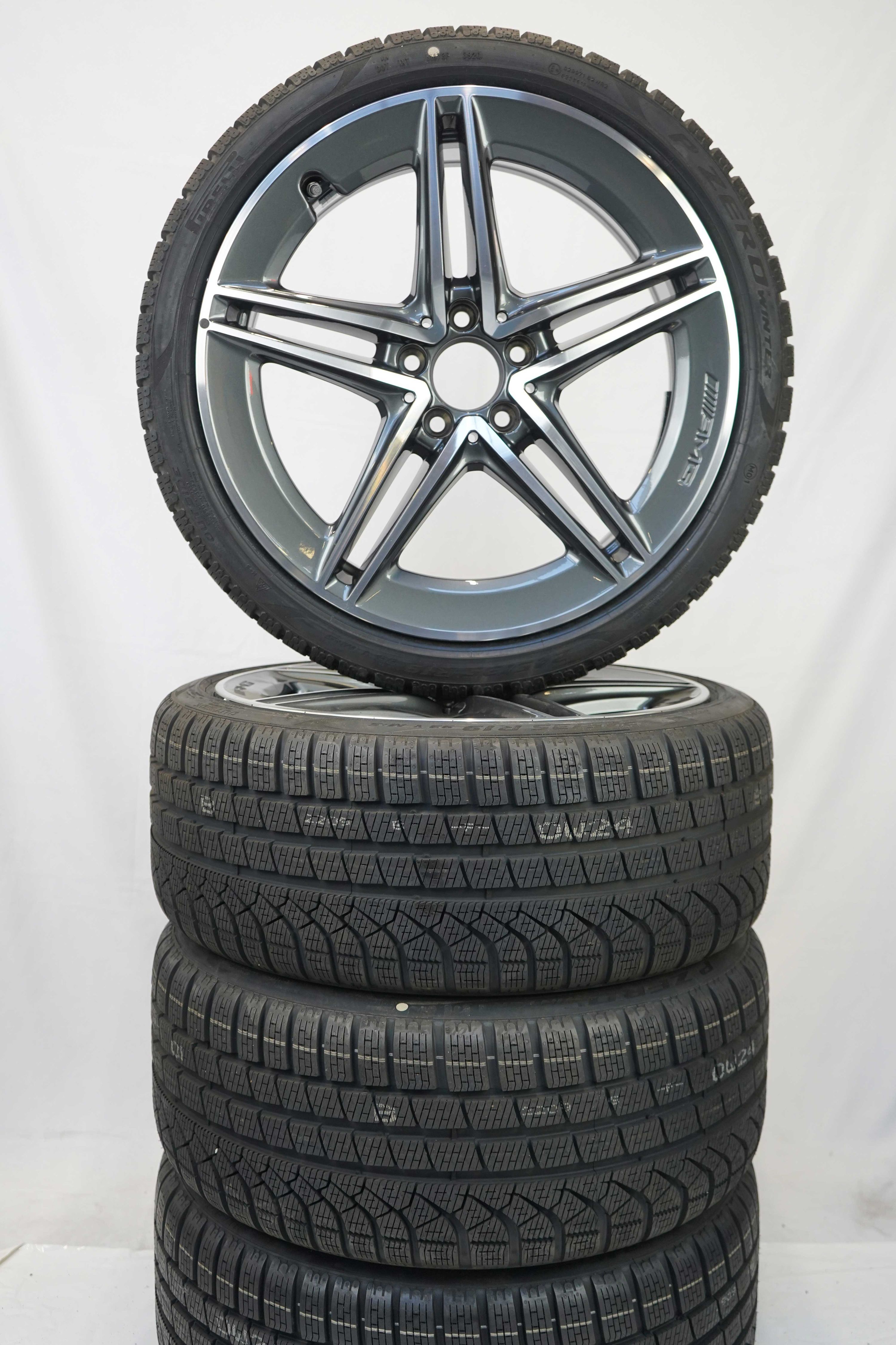 Winterkomplettradsatz-Mercedes-Benz-A177-A-Klasse-A1774012300-Alufelge-Winterreifen-Pirelli-PZEROWinter-245-35-R19-93V