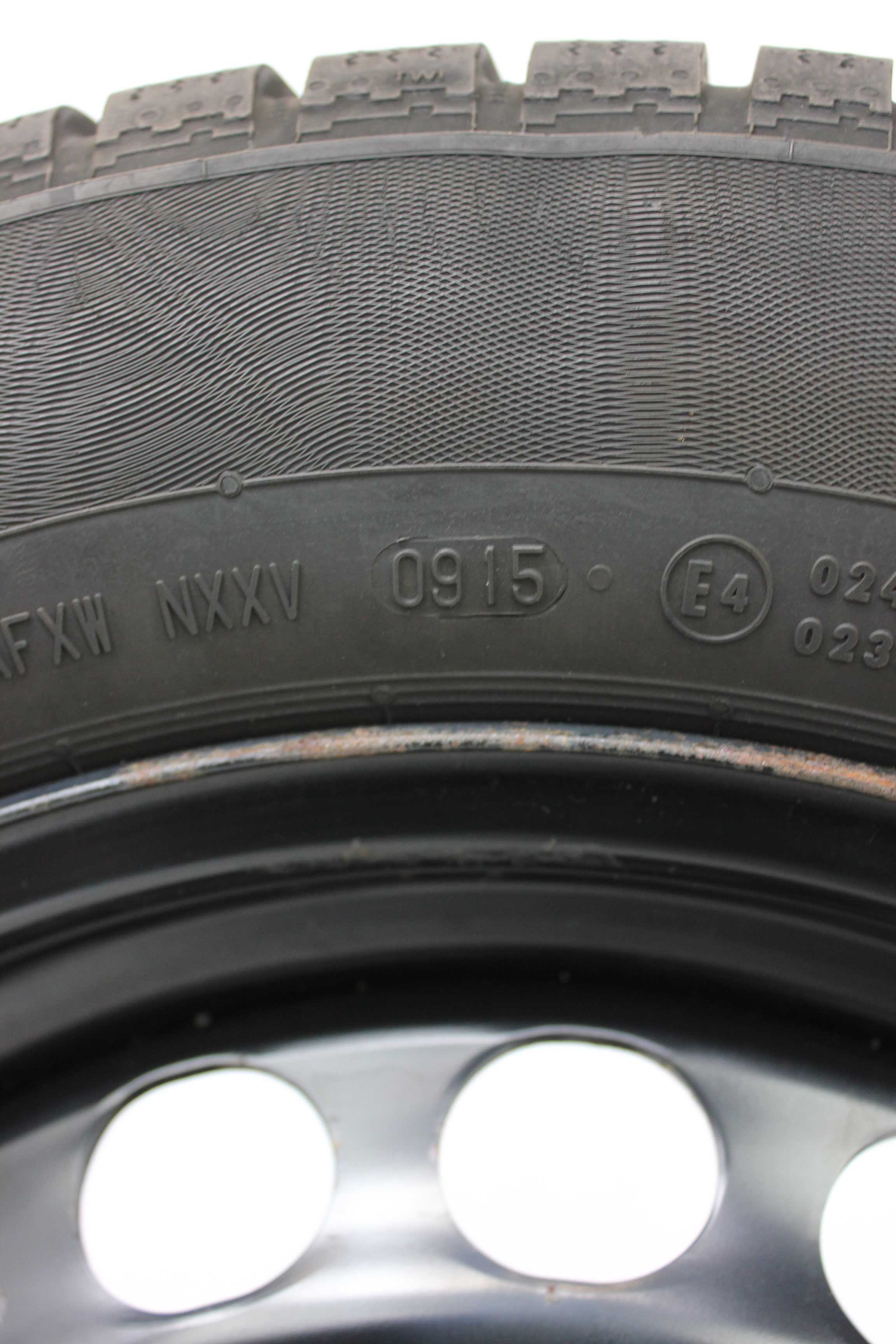 Winterkomplettradsatz-Vokswagen-Sharan-Tiguan-Stahlfelge-16Zoll-7N0601027E-Winterreifen-Continental-ContiWinterContactTS830P-205-60-R16-96H-15 Winterkomplettradsatz-Vokswagen-Sharan-Tiguan-Stahlfelge-16Zoll-7N0601027E-Winterreifen-Continental-ContiWinterContactTS830P-205-60-R16-96H-15