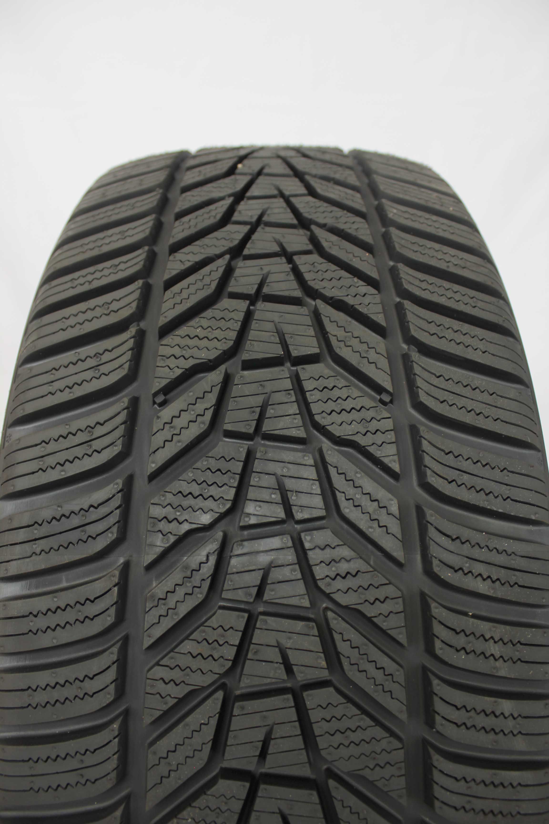 Sommerreifen hankook winter iceptevo3 w330 245 45 r18 100v xl 5 (1)
