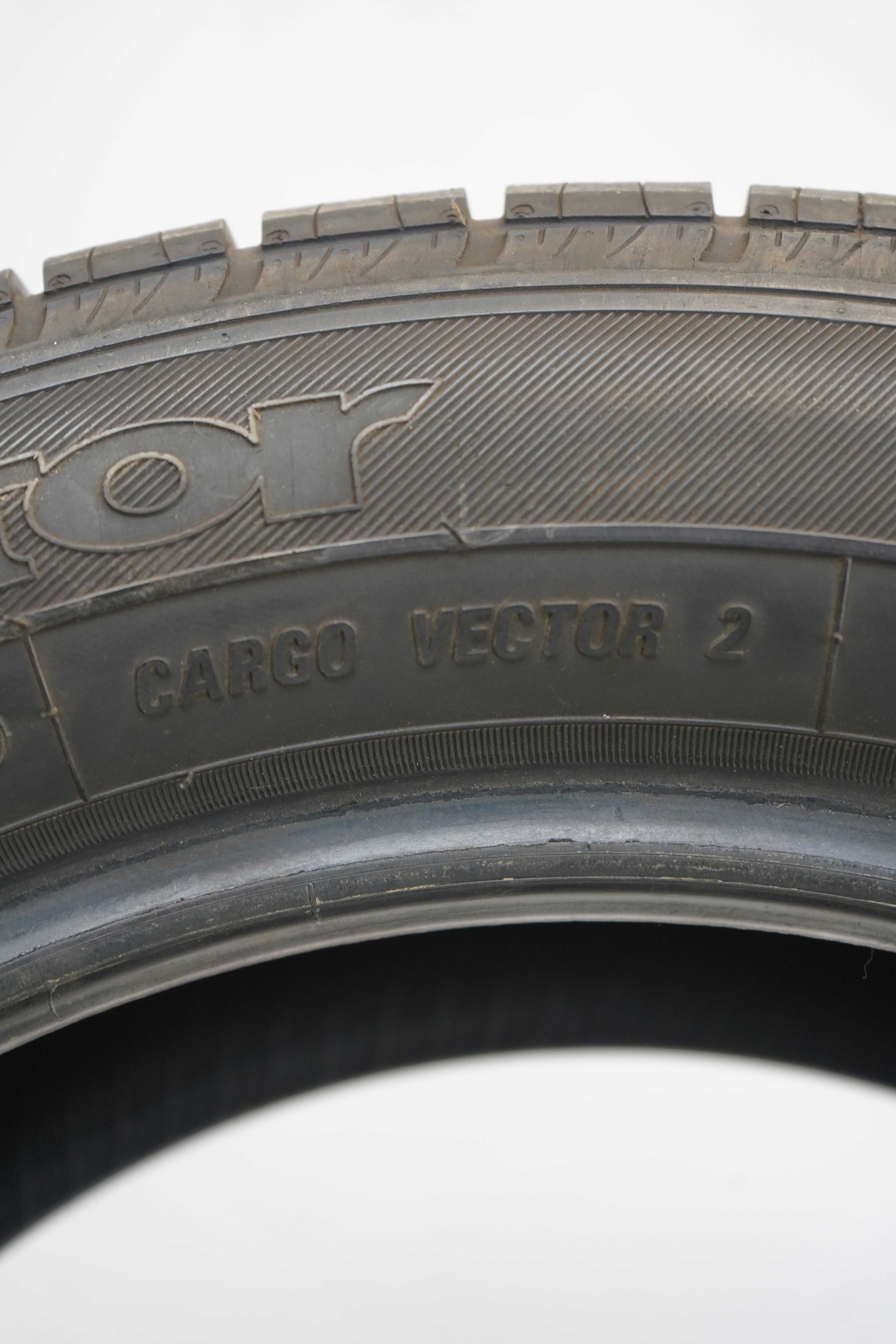Ganzjahresreifen-Goodyear-CargoVector2-225-55-R17C-104-102H-2 Ganzjahresreifen-Goodyear-CargoVector2-225-55-R17C-104-102H-2