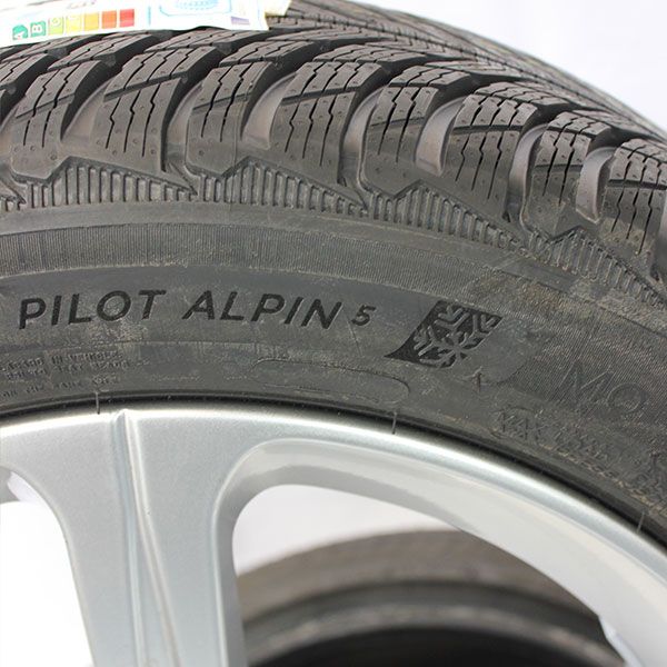 Neuwertiges-Winterrad-Mercedes-Benz-A177-Rosier-Online-Shop-02
