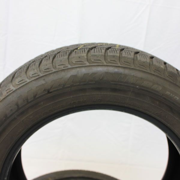Gebrauchter-Winterreifen-Bridgestone-Blizzak-LM80evo-Rosier-Online-Shop-02 Gebrauchter-Winterreifen-Bridgestone-Blizzak-LM80evo-Rosier-Online-Shop-02