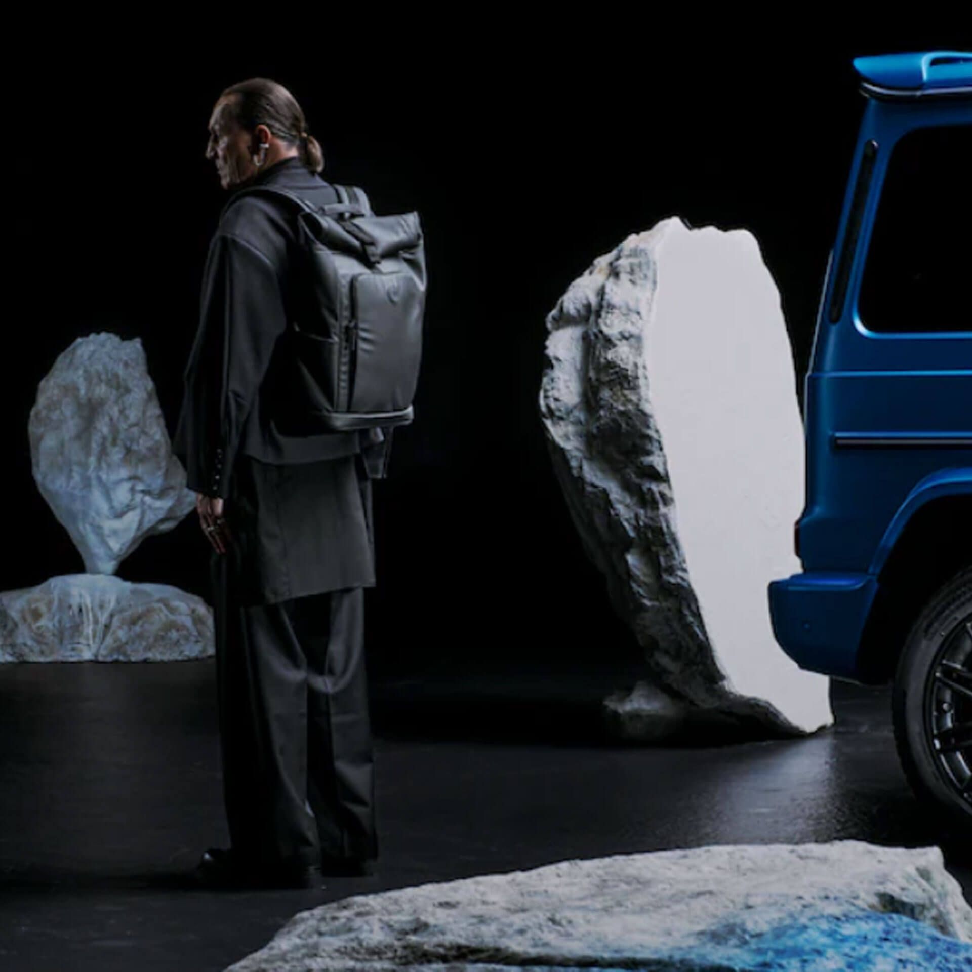 B67960034_mercedes-benz_rucksack_g-klasse_rosier-onlineshop4