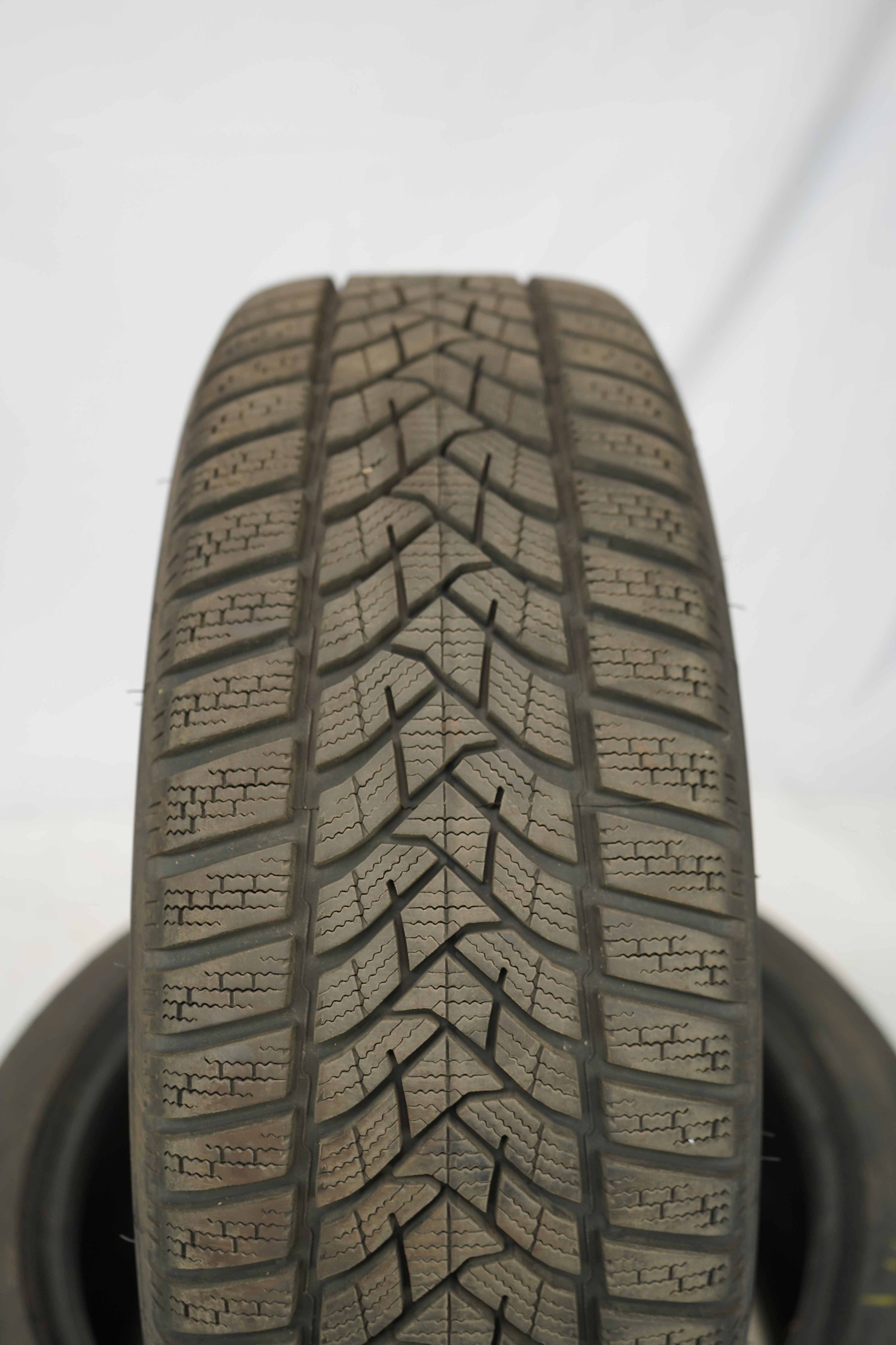 Winterkomplettradsatz-Mercedes-Benz-A176-A-Klasse-A246-B-Klasse-C117-X117-CLA-A2464010102-Dunlop-4