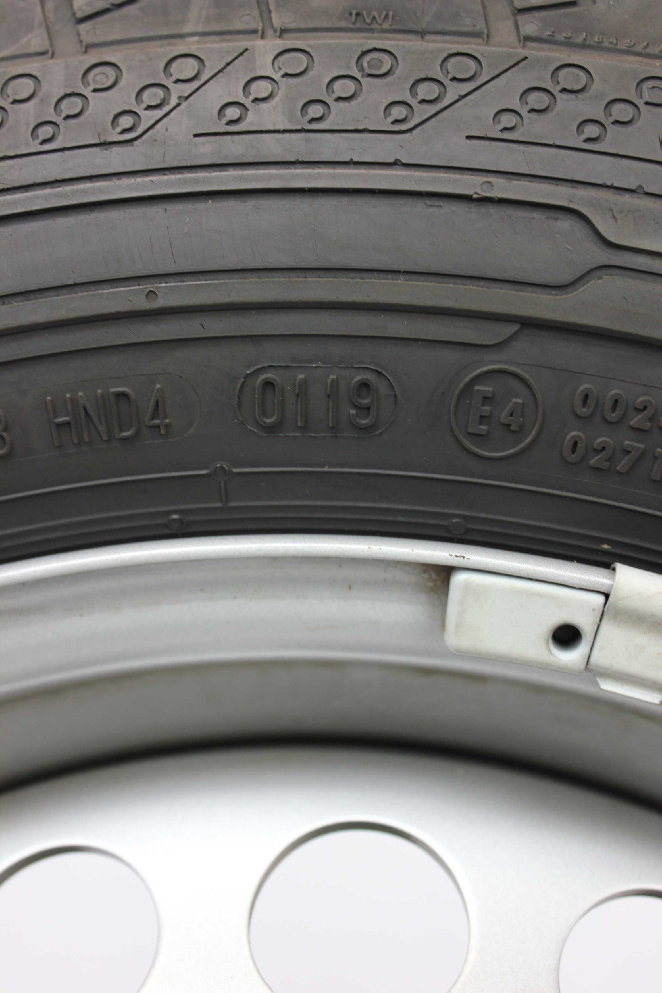 Sommerkomplettradsatz-Volkswagen-7H0-T5-Stahlfelge-16Zoll-7H0601027D-Sommerreifen-Continental-ContiVanContact200-205-65-R16C-107-105T-12